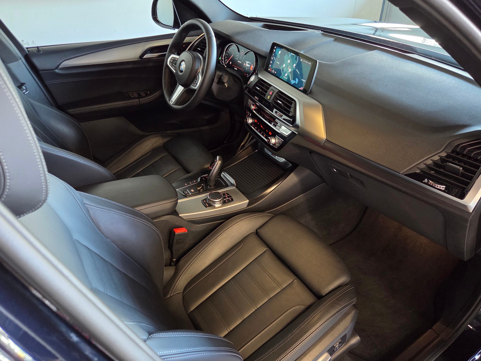 BMW X3 M40i-image-18