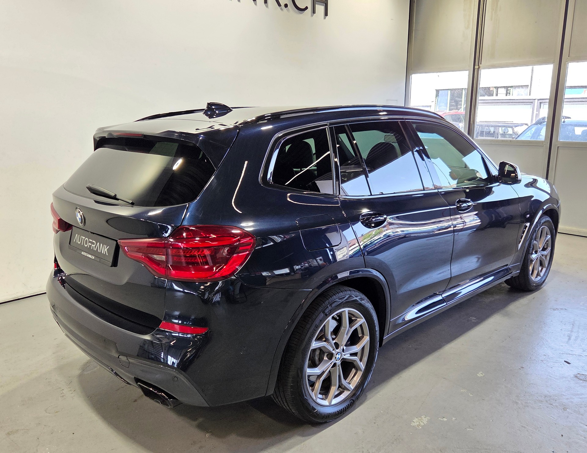 BMW X3 M40i-image-4