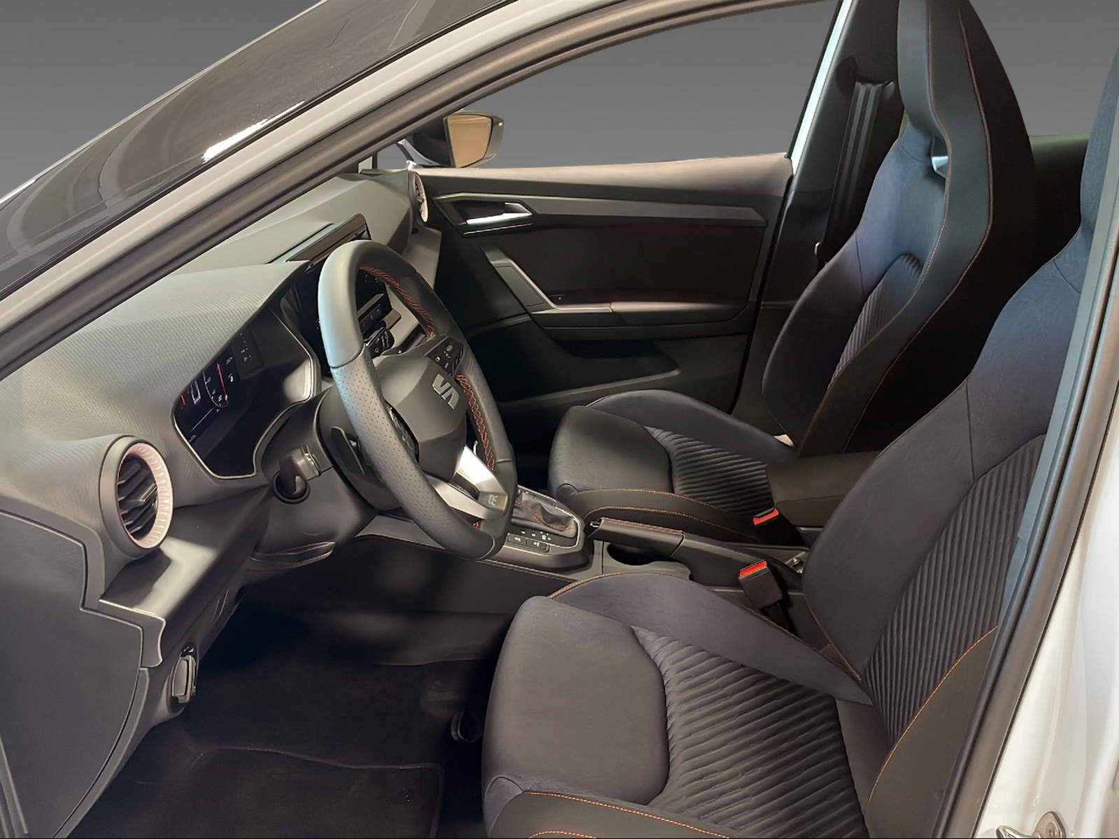 SEAT Arona 1.5 TSI FR DSG Limited Edition-image-5