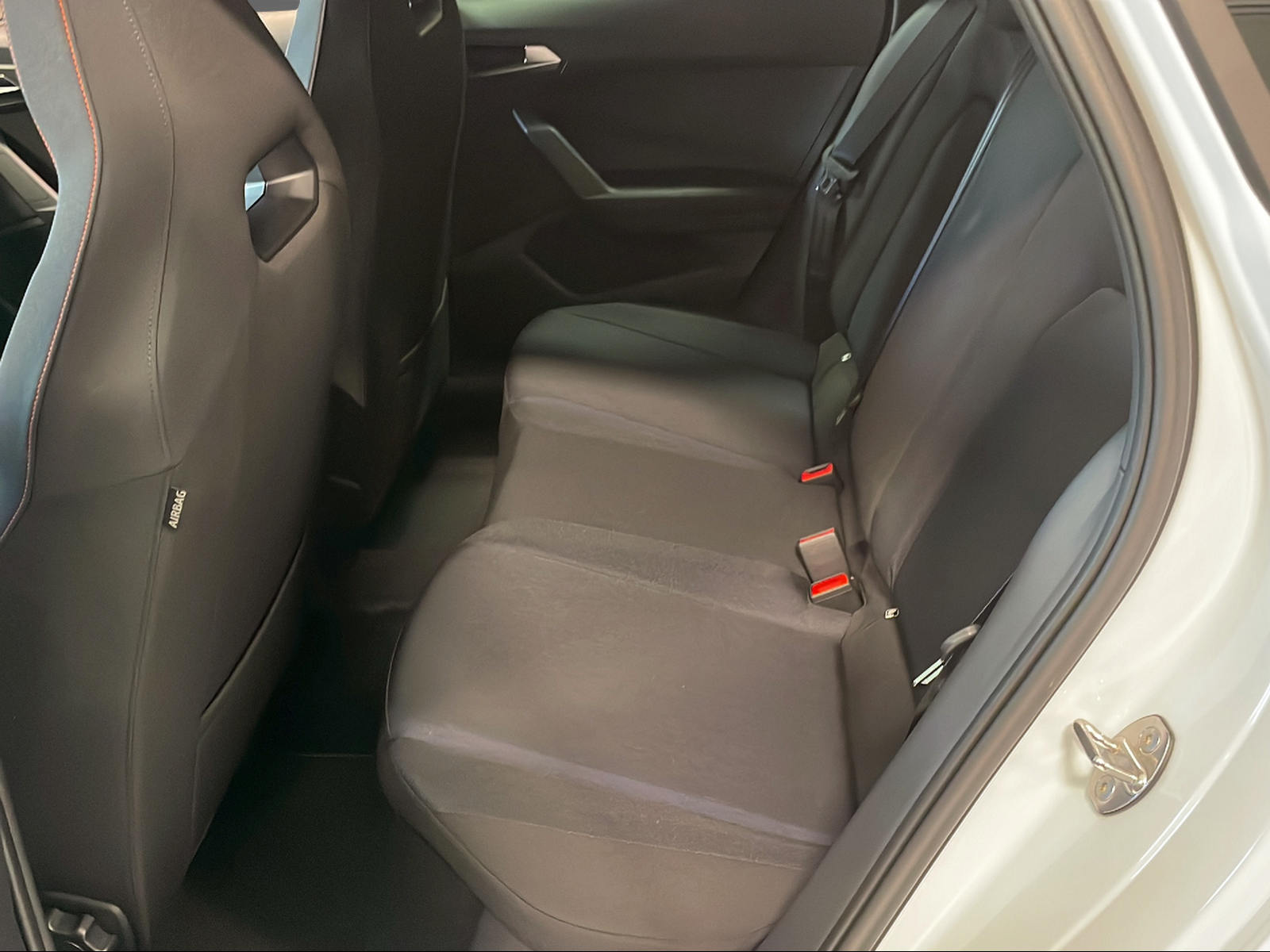 SEAT Arona 1.5 TSI FR DSG Limited Edition-image-11