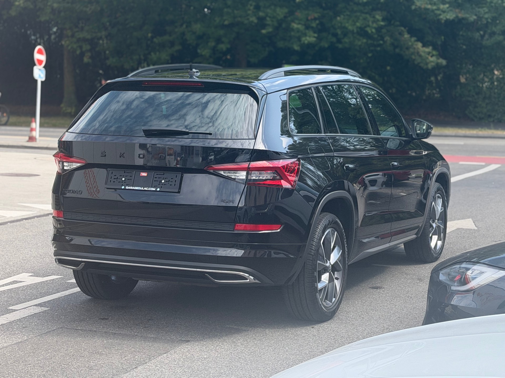 SKODA Kodiaq 2.0 TSI 4x4 SportLine-image-6