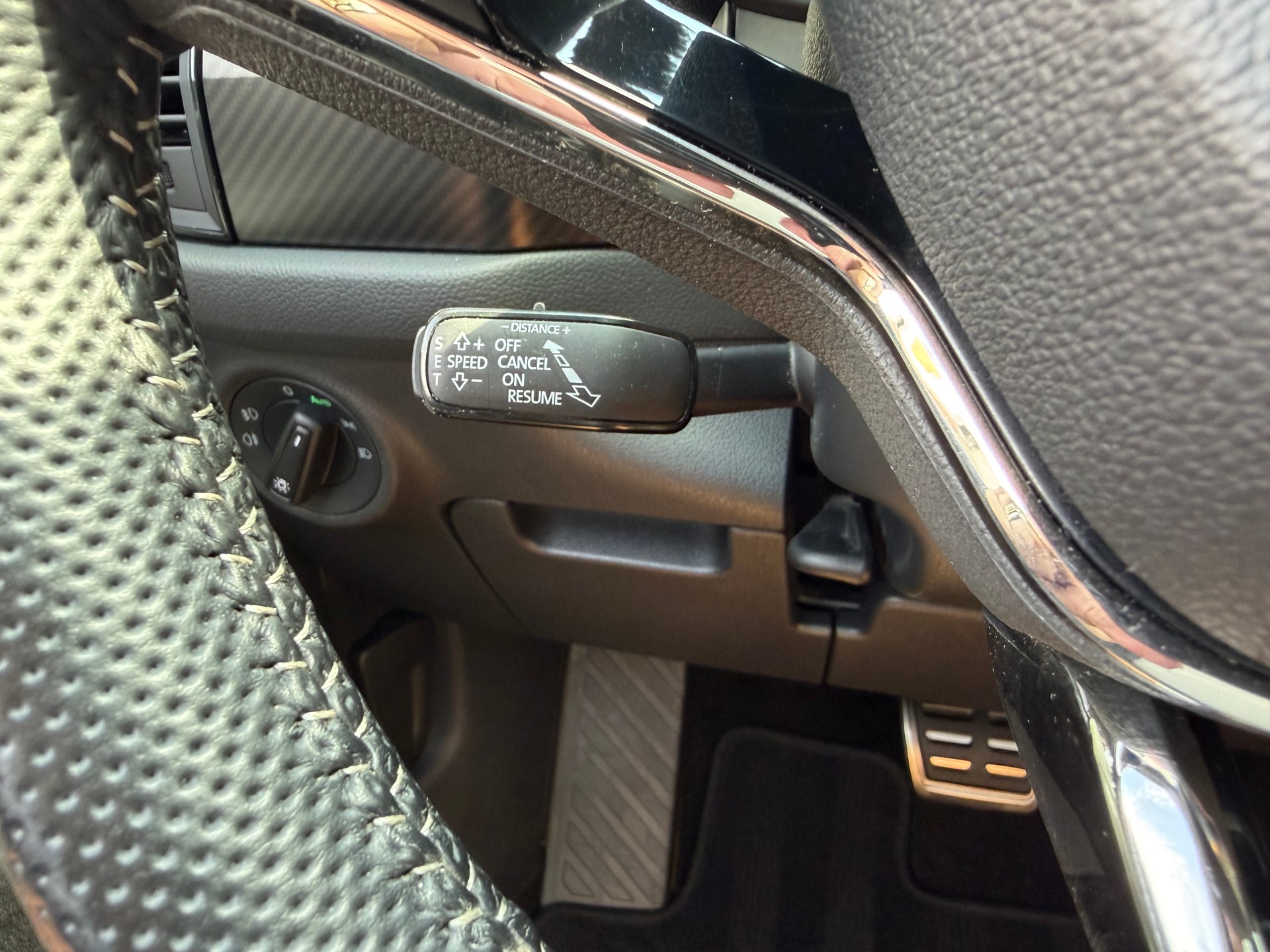 SKODA Kodiaq 2.0 TSI 4x4 SportLine-image-12