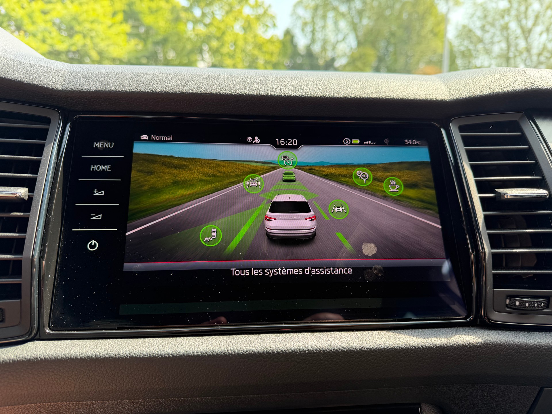 SKODA Kodiaq 2.0 TSI 4x4 SportLine-image-23