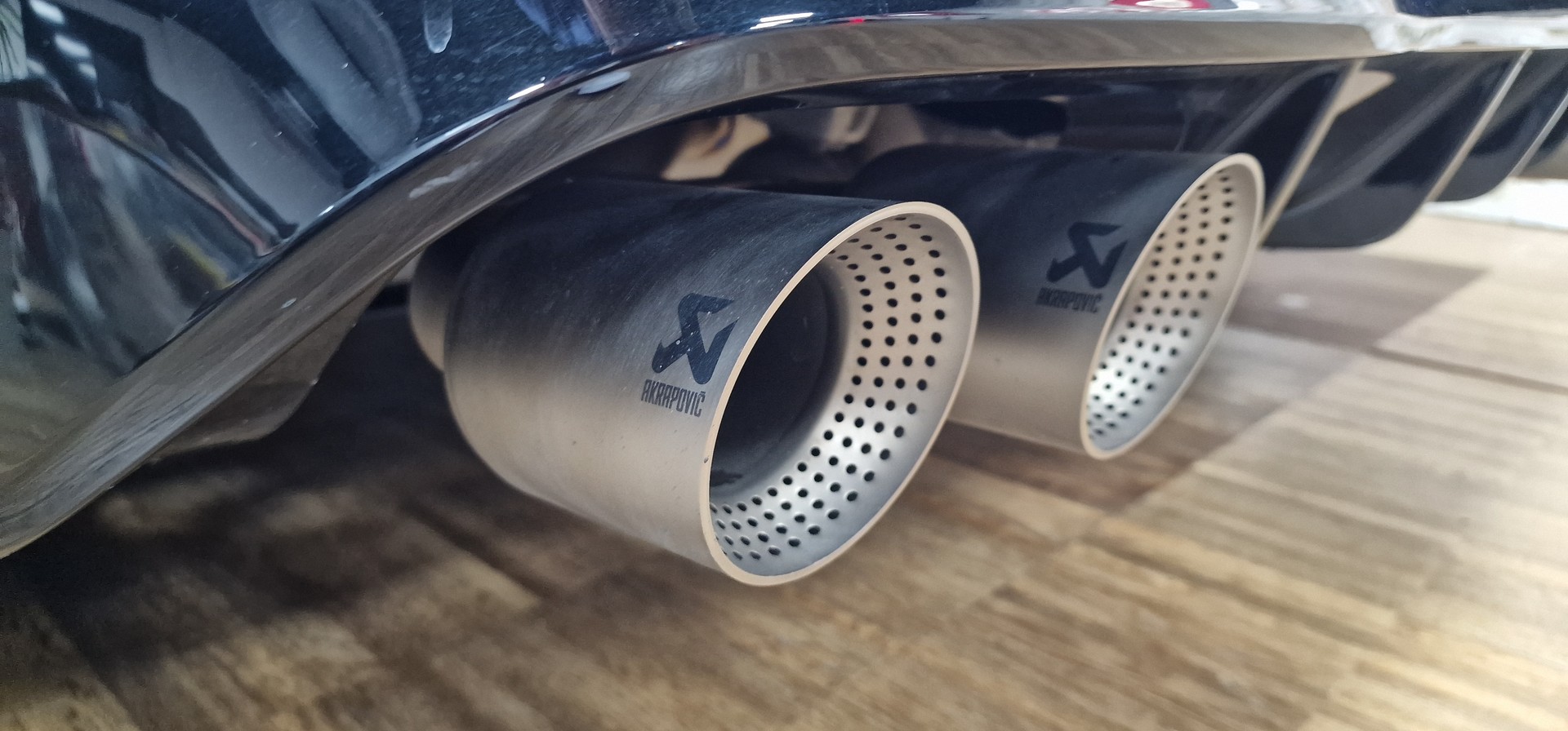 VW Golf 2.0 TSI R DSG 4Motion R Performance-image-21