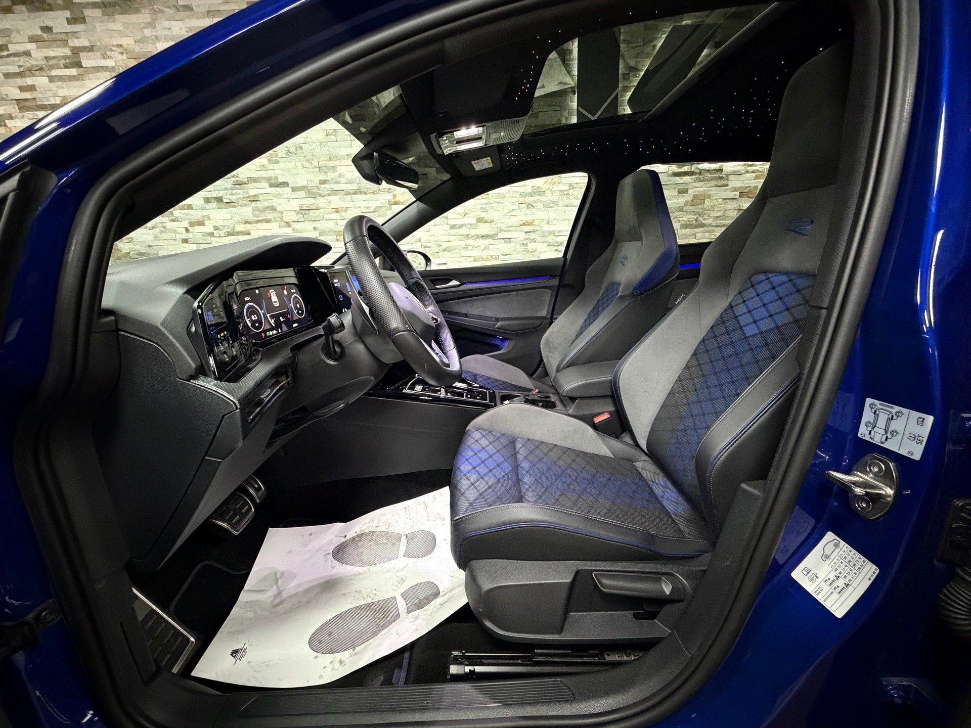 VW Golf 2.0 TSI R DSG 4Motion R Performance / Akrapovic-image-11
