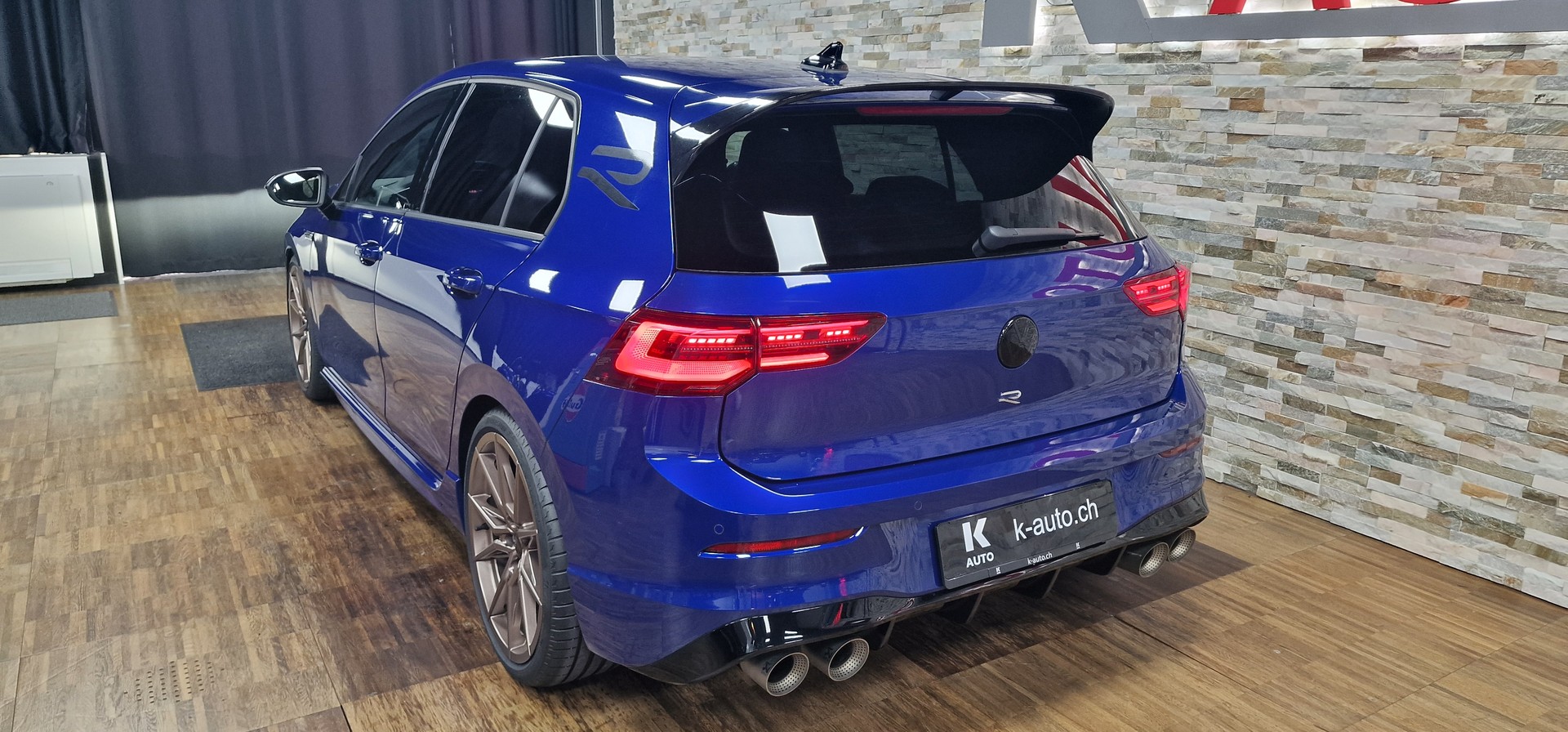 VW Golf 2.0 TSI R DSG 4Motion R Performance-image-1