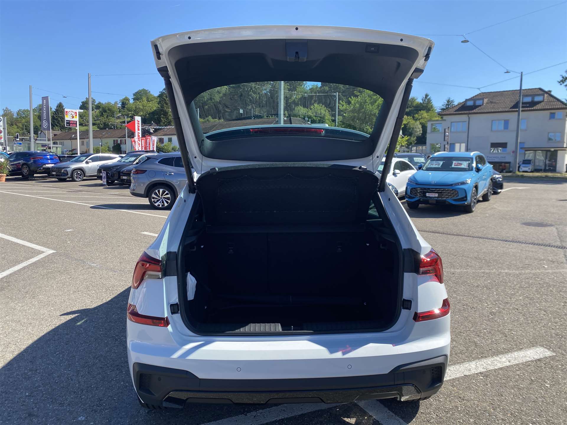 SKODA Kamiq 1.0 TSi Monte Carlo DSG-Automat-image-12