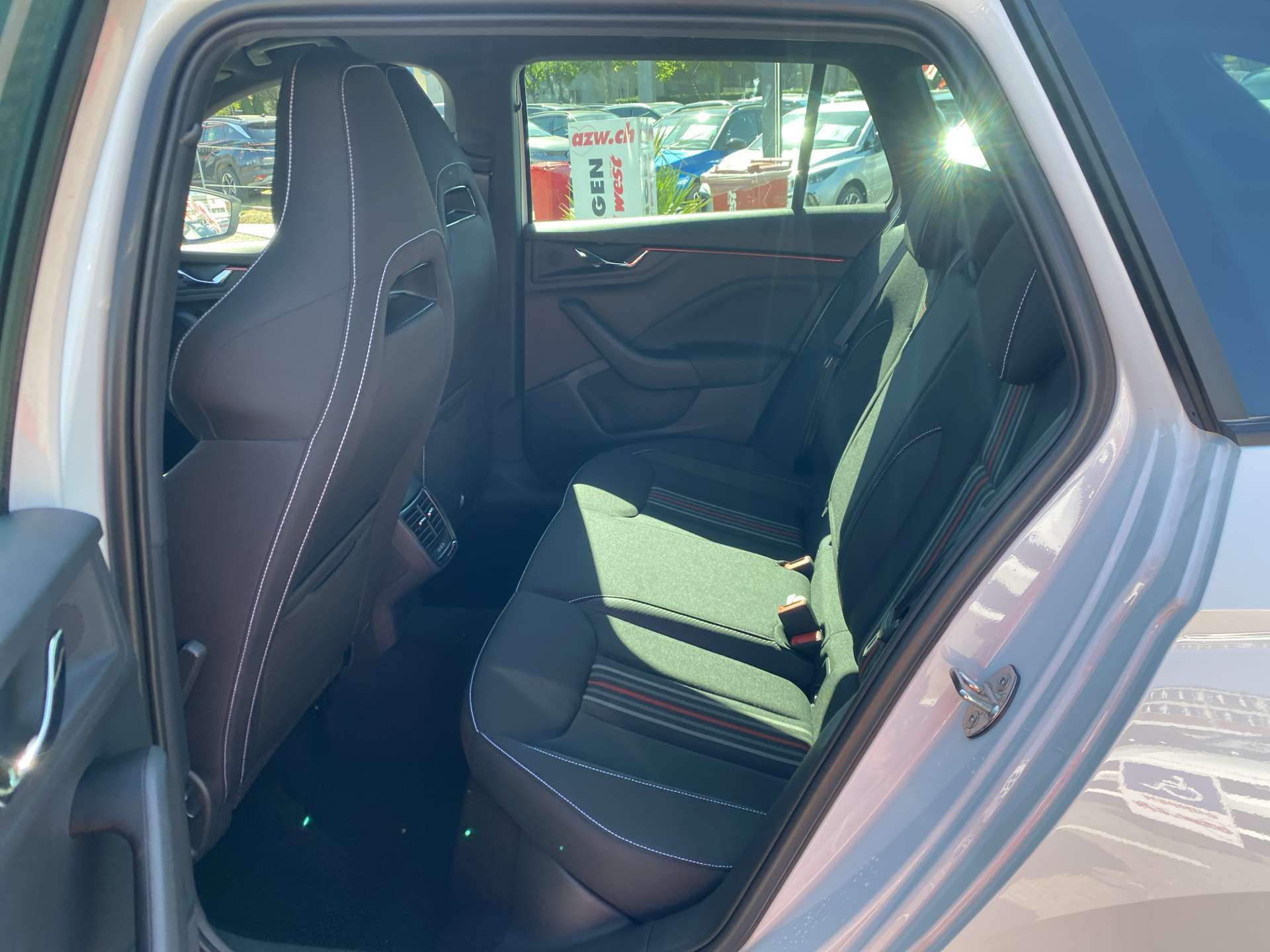 SKODA Kamiq 1.0 TSi Monte Carlo DSG-Automat-image-4