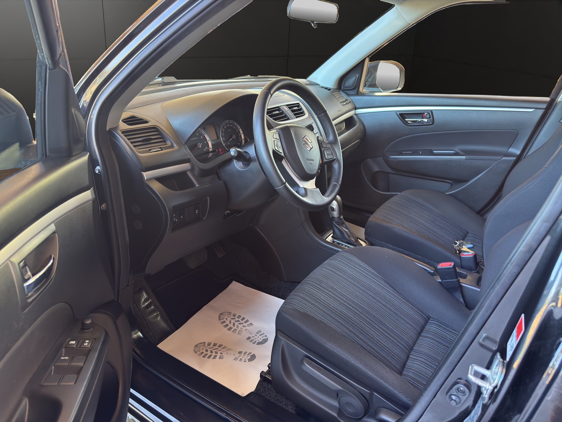 SUZUKI SUZUKI Swift 1.2i 16V Sergio Cellano Top Automatic-image-10