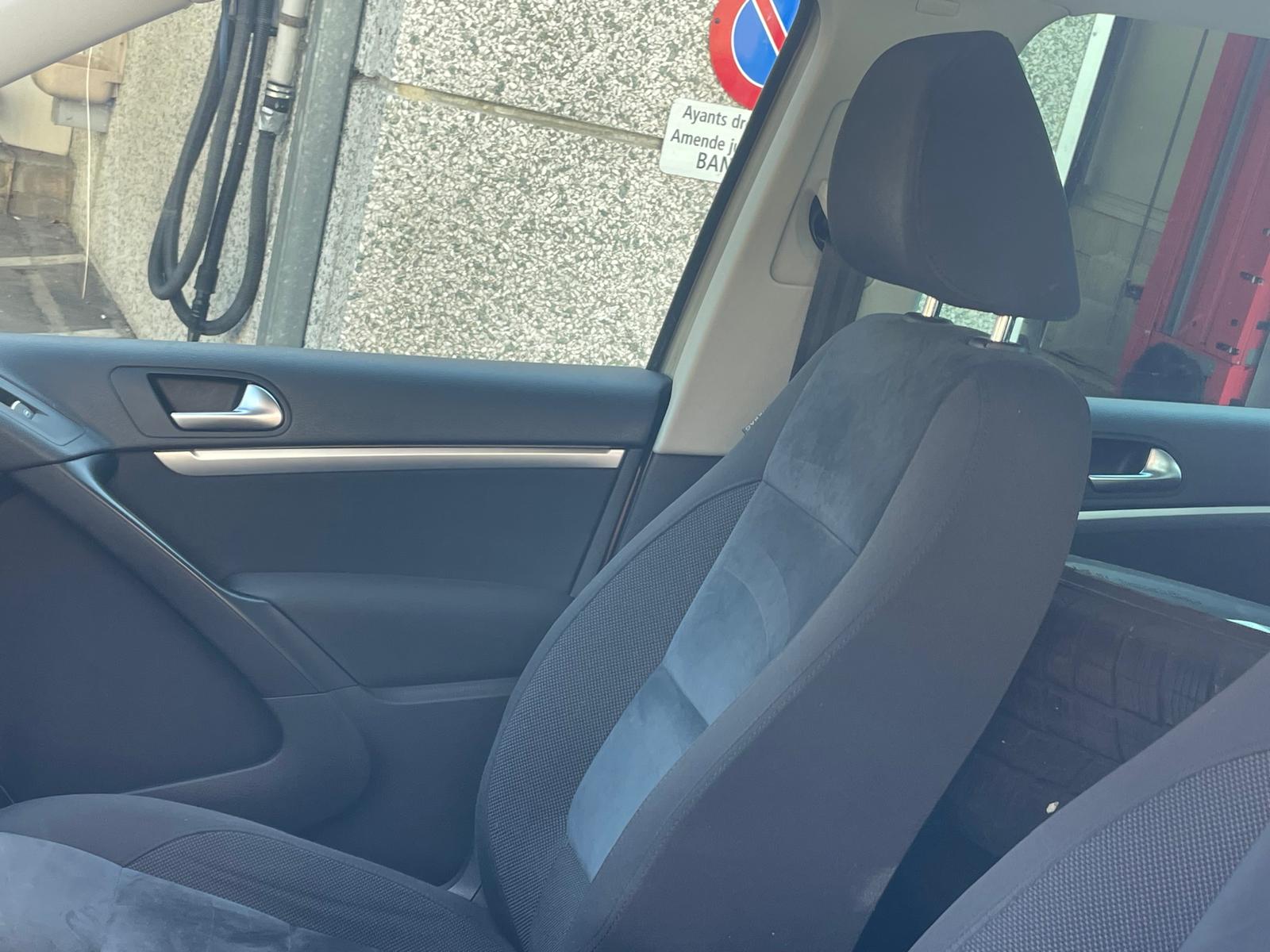 VW Tiguan 2.0 TDI BlueMotion Sport&Style 4Motion DSG-image-6