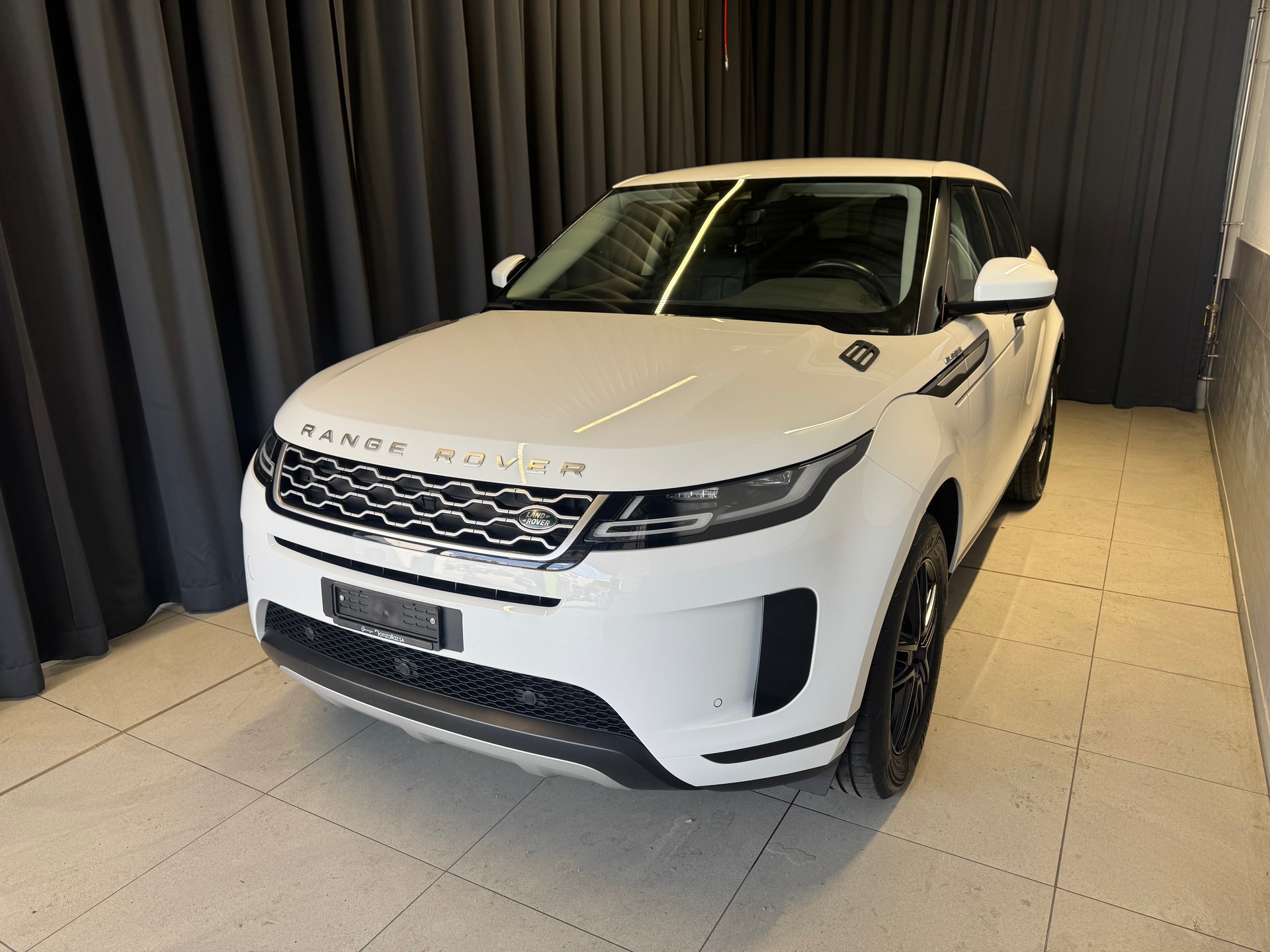 LAND ROVER Range Rover Evoque 2.0 TD4 Pure AT9(32)-image-1