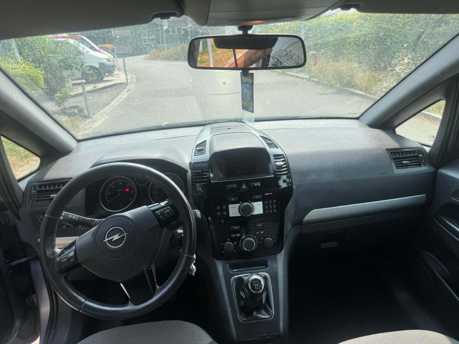 OPEL Zafira 1.7 CDTI ecoFLEX Anniversary Edition-image-4