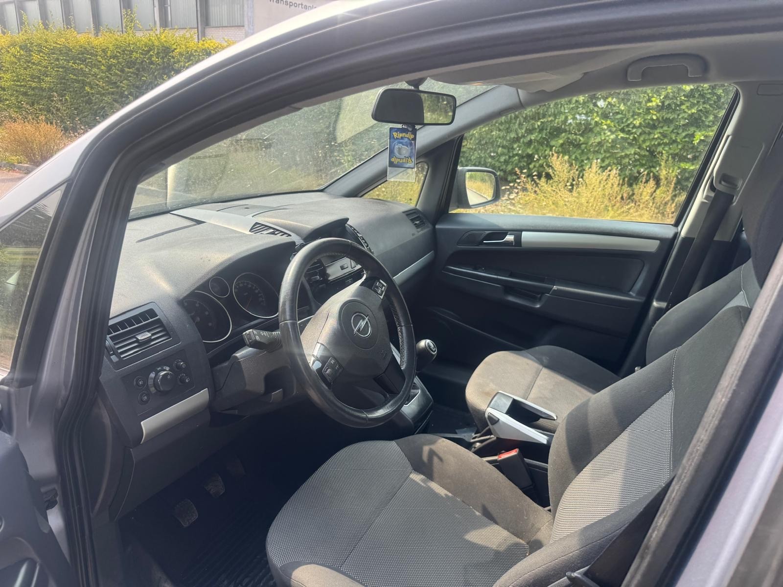 OPEL Zafira 1.7 CDTI ecoFLEX Anniversary Edition-image-6
