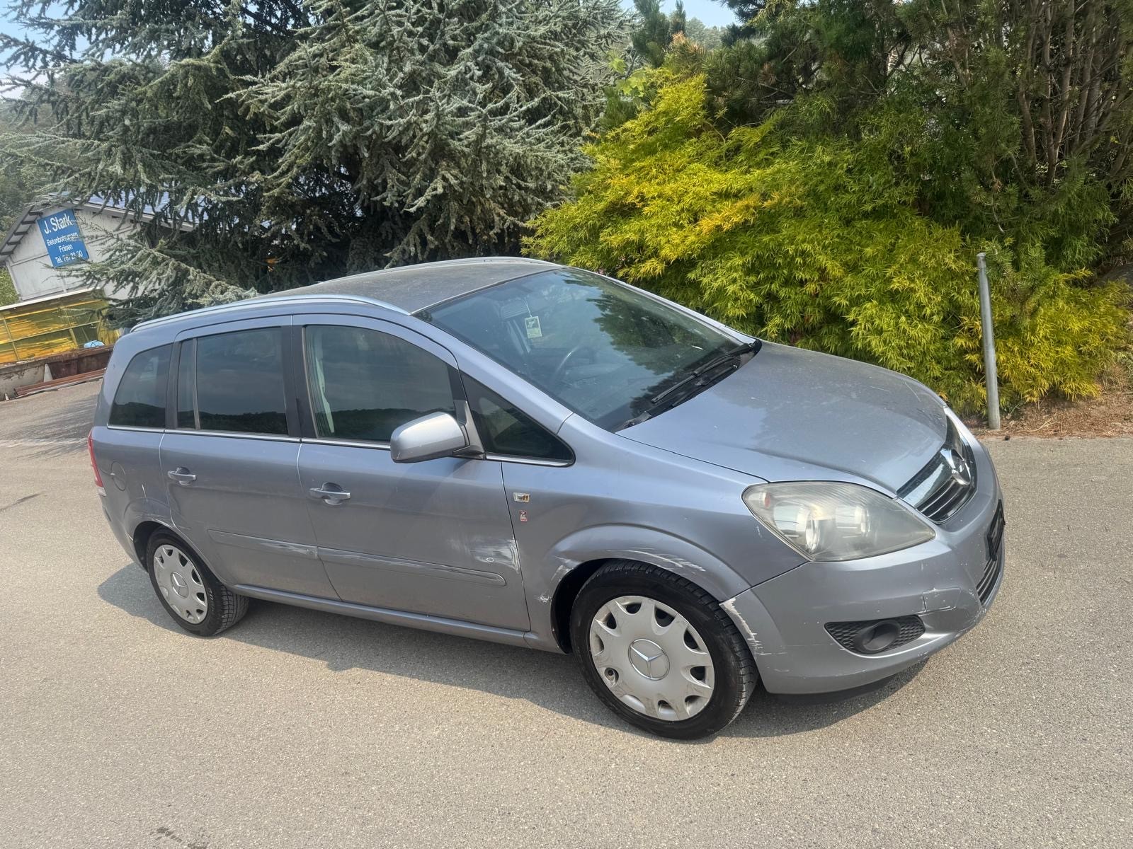 OPEL Zafira 1.7 CDTI ecoFLEX Anniversary Edition-image-0