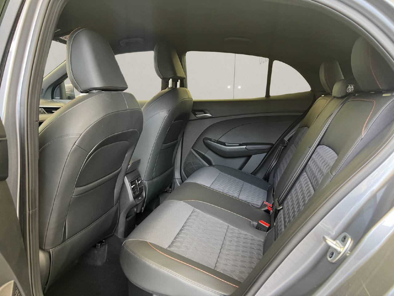 MG 3 MG3 1.5 Hybrid Luxury *Automat*-image-10