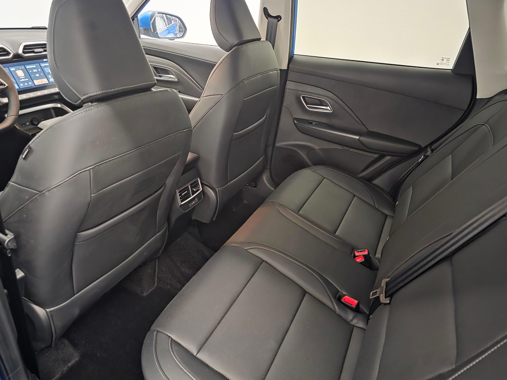 MG ZS 1.5 Hybrid+ Luxury-image-11