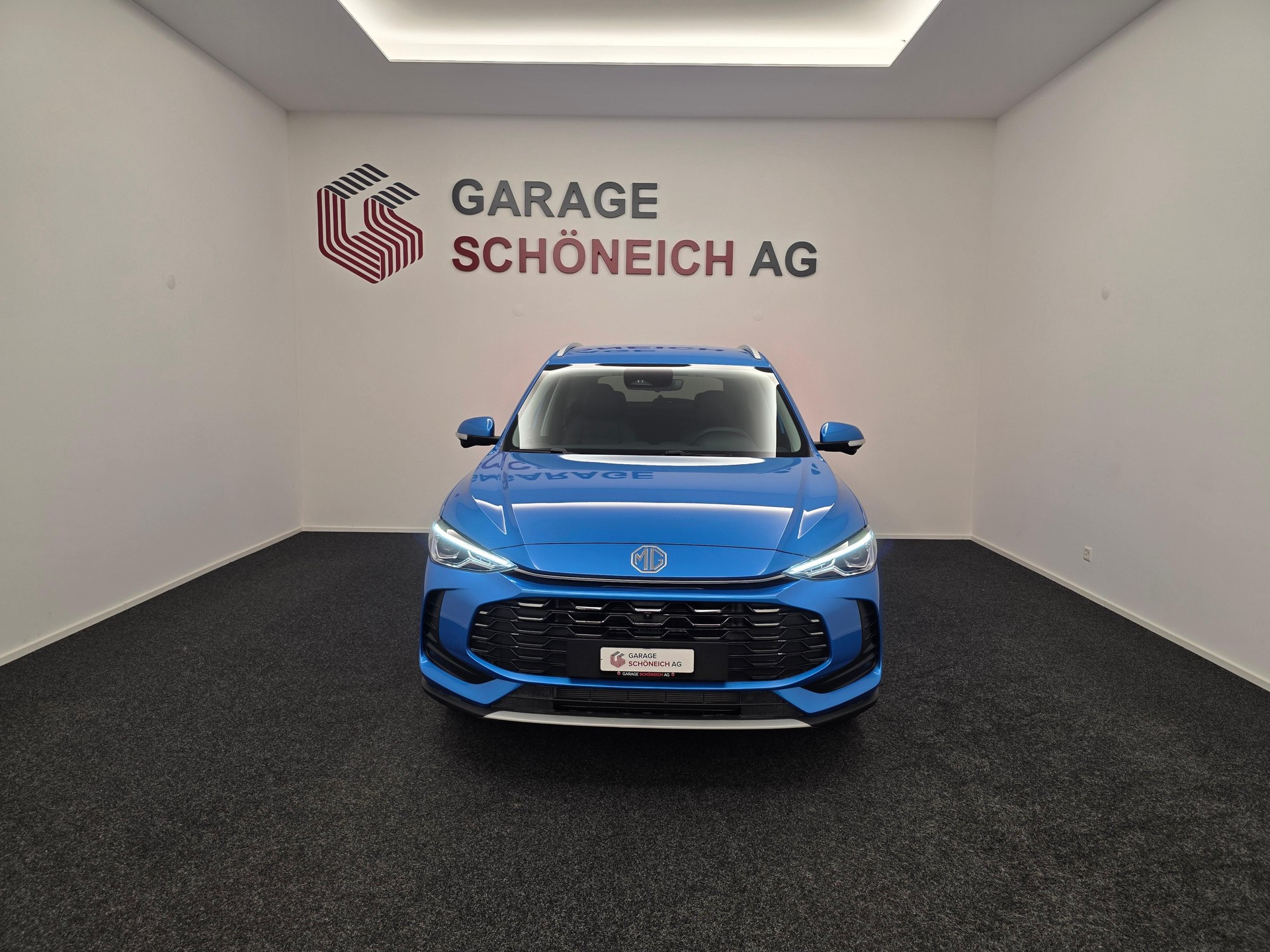 MG ZS 1.5 Hybrid+ Luxury-image-1
