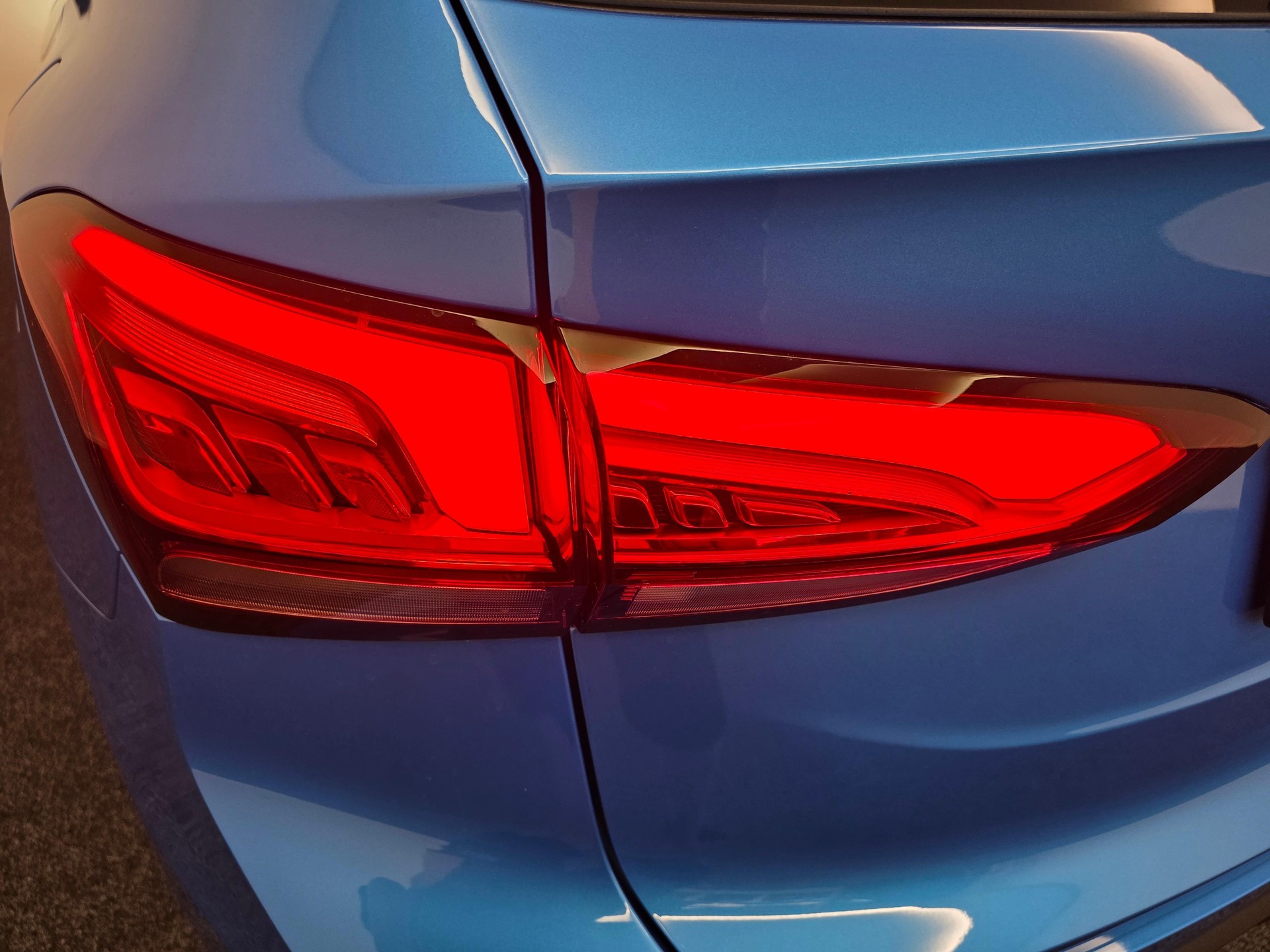 MG ZS 1.5 Hybrid+ Luxury-image-8