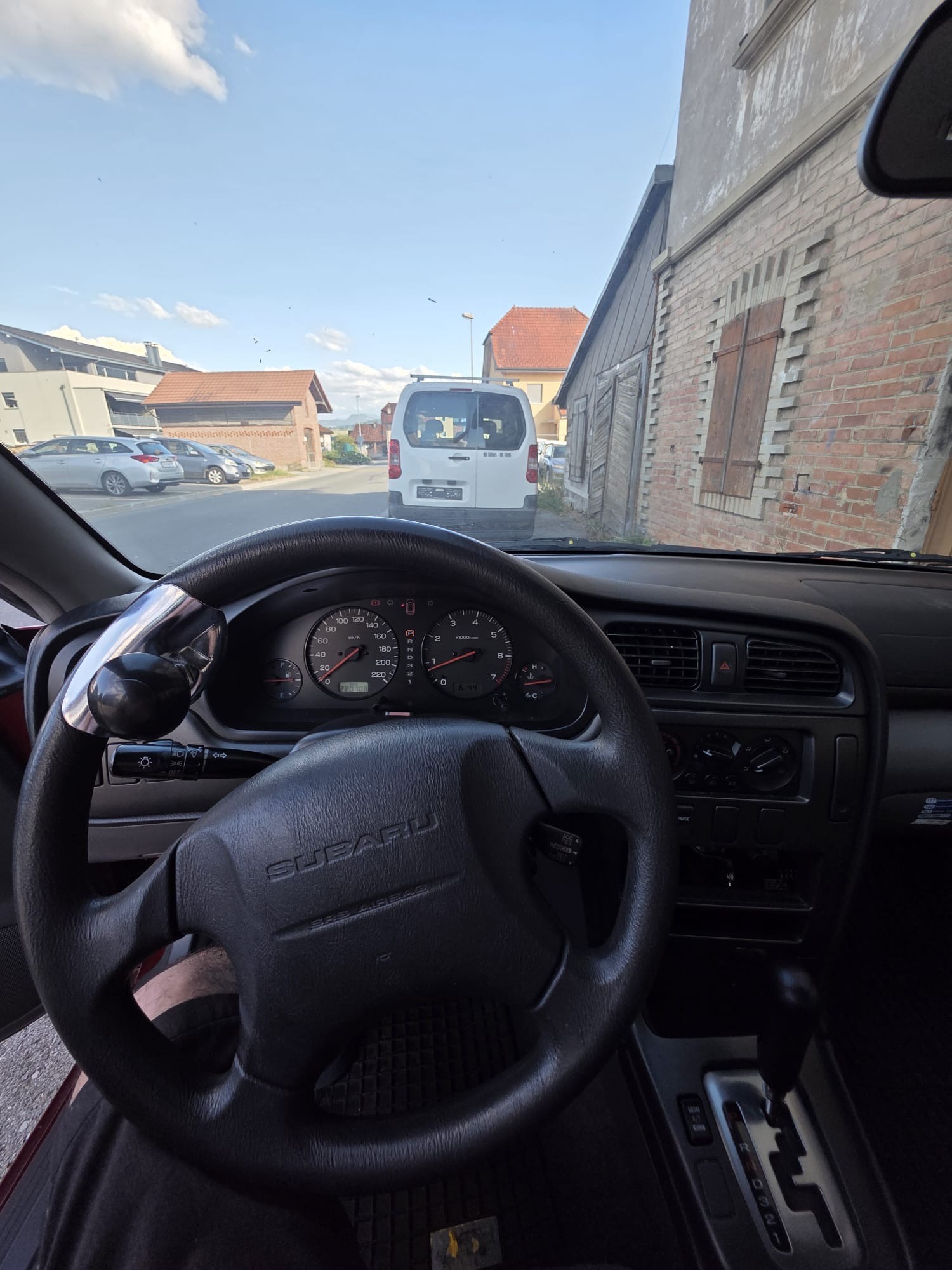 SUBARU Legacy 2.0 Swiss A-image-5