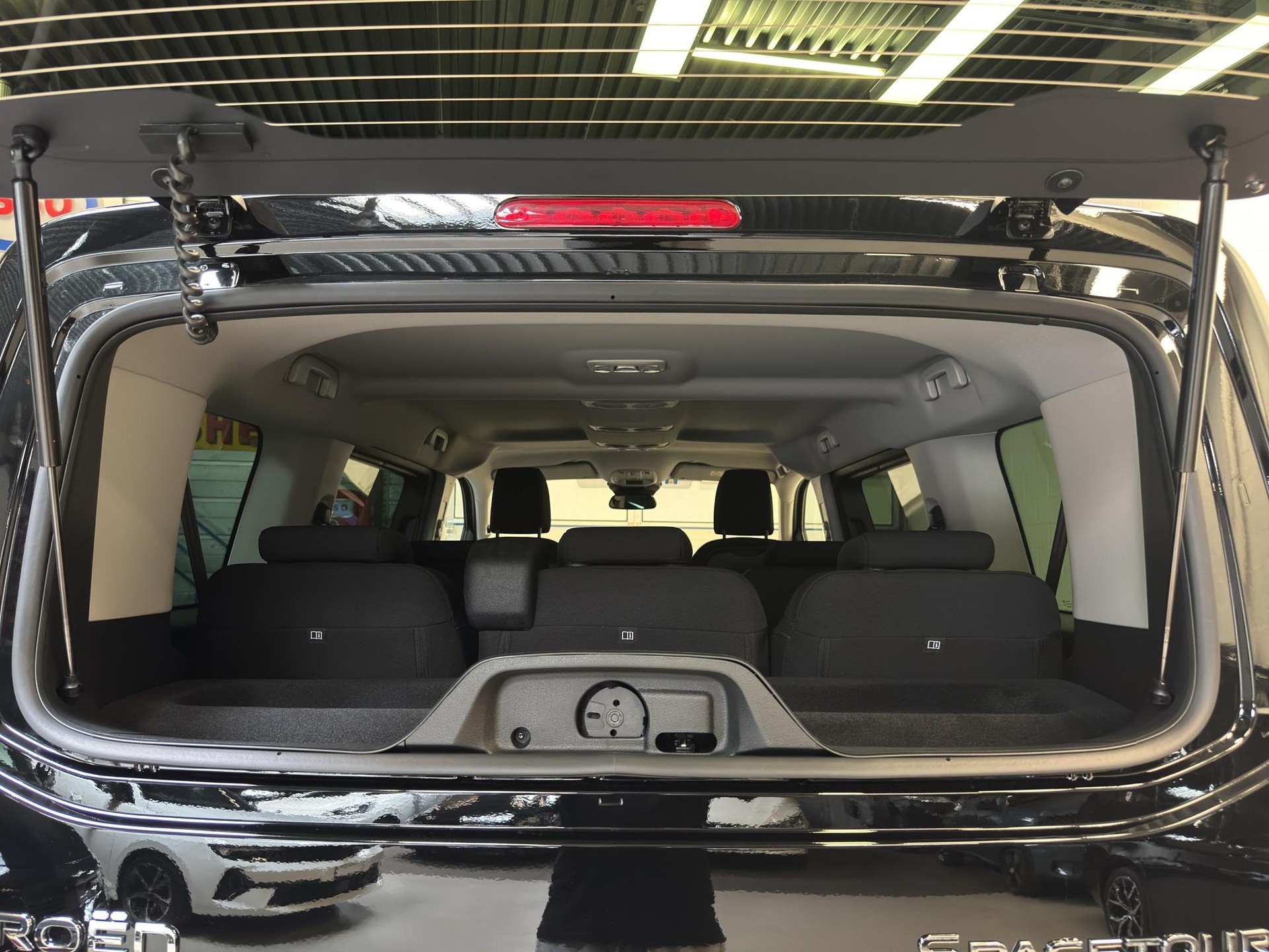 CITROEN Spacetourer M 2.2 BlueHDi 180 You S/S-image-18