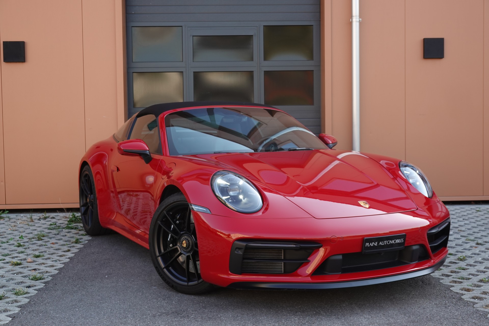 PORSCHE 911 Targa 4 GTS PDK - "CH Auto * Porsche Approved * Son BOSE * Toutes Roues Direct. * Sièges Sport 18 Posit avec Mémoire"