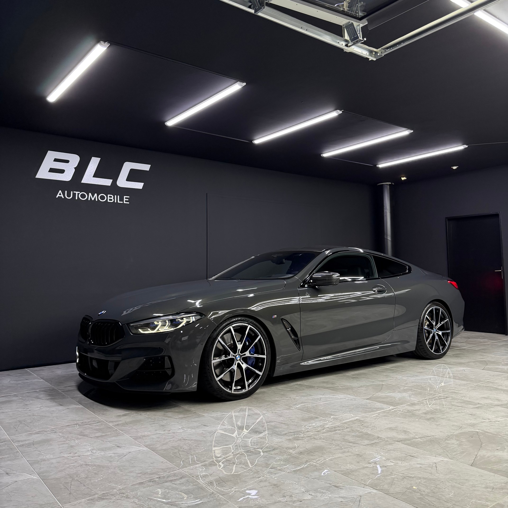BMW M850i xDrive Steptronic-image-0