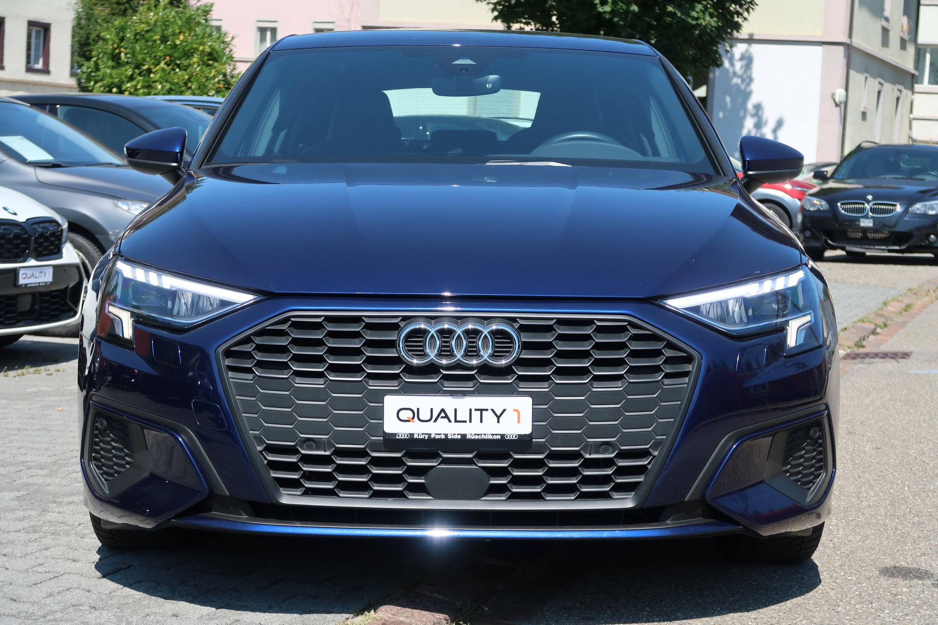 AUDI A3 Sportback 35 TFSI Attraction S-tronic-showroom-element-1
