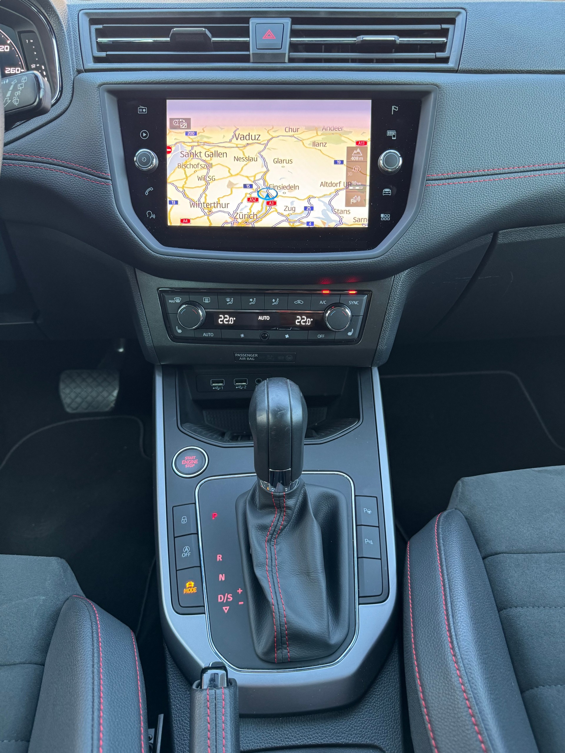 SEAT Arona 1.0 TSI Eco DSG SWISS FR-image-29