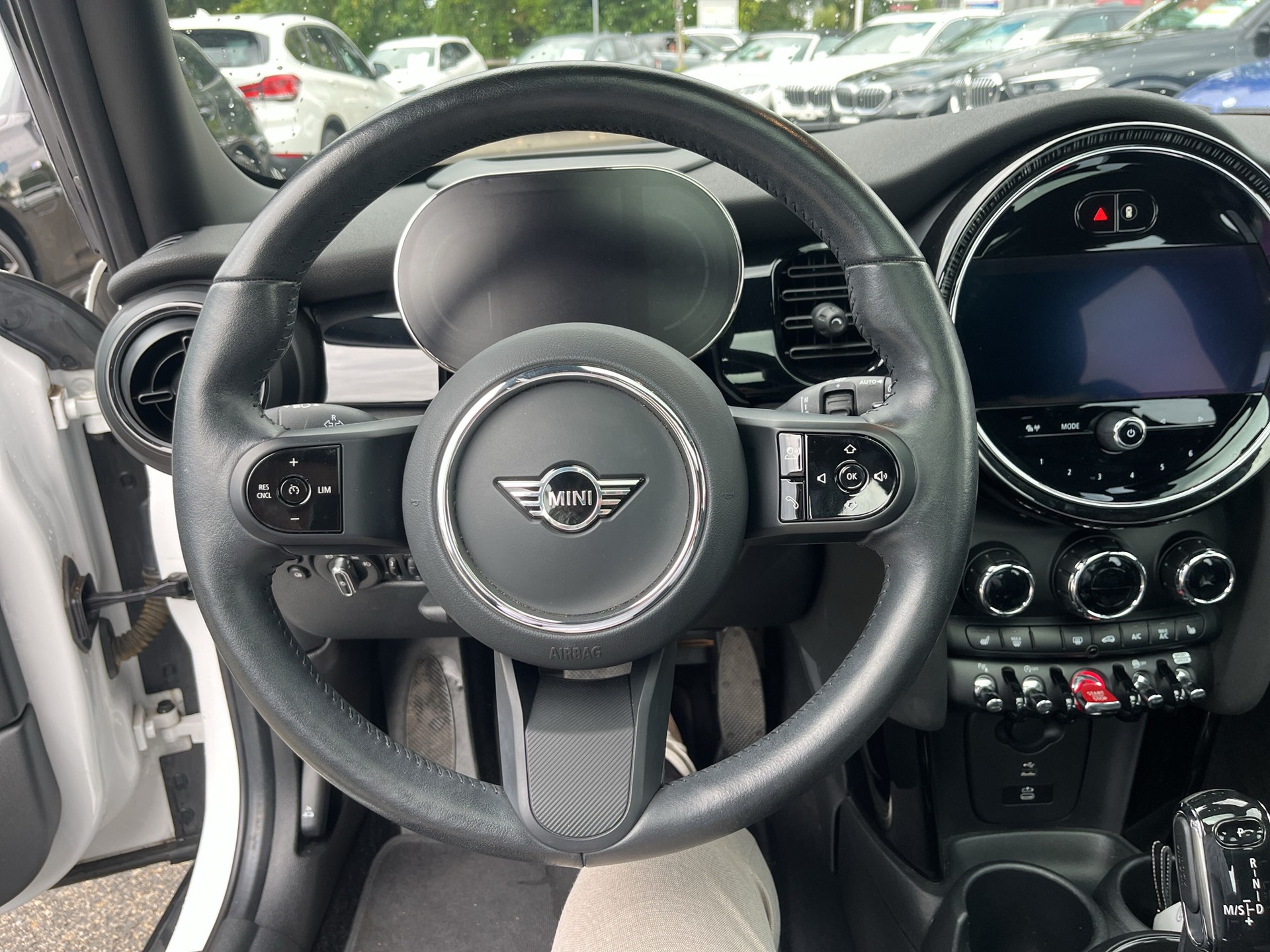 MINI Cooper Steptronic DKG-image-12