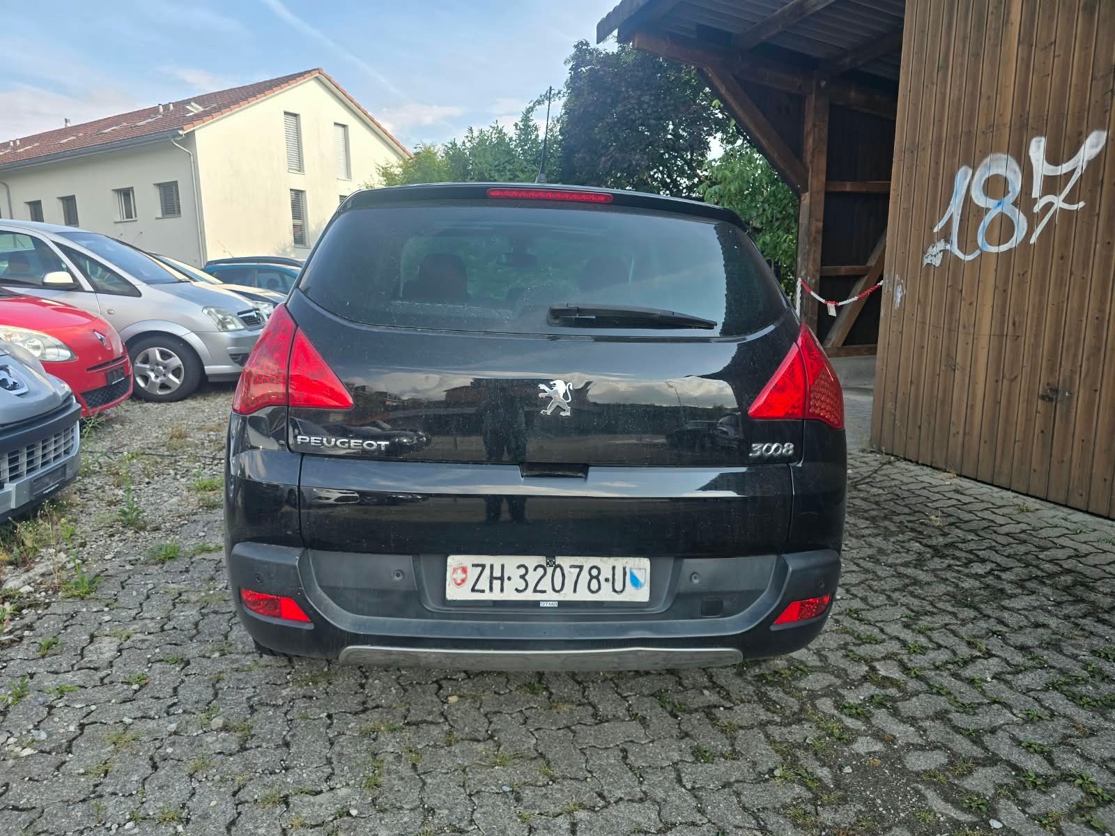 PEUGEOT 3008 1.6 16V T Platinum-image-1
