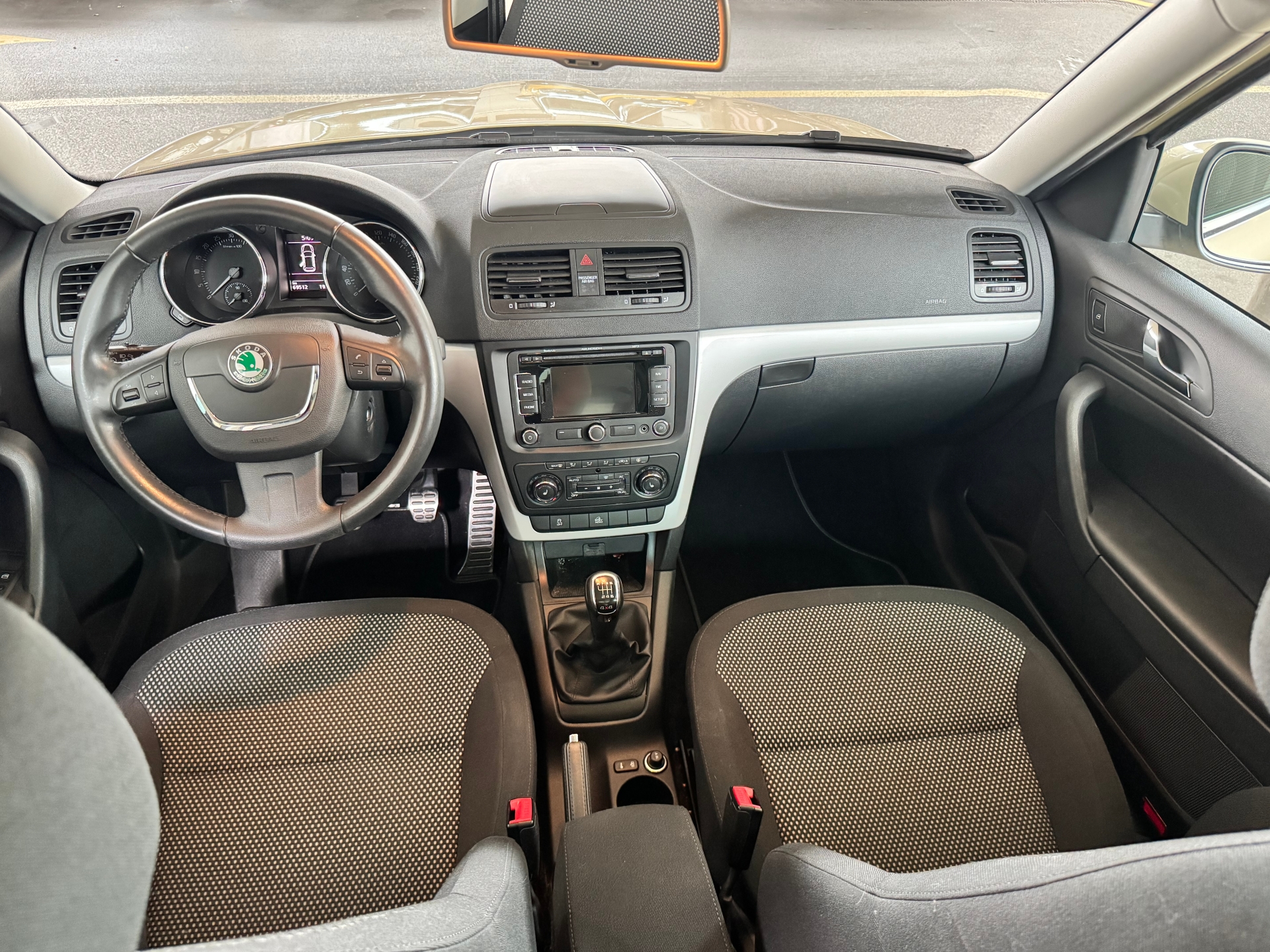 SKODA Yeti 2.0 TDI 110 AllDrive 4x4-image-5