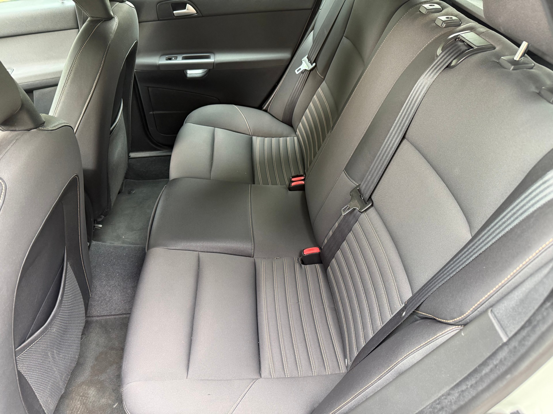 VOLVO V50 D3 Kinetic Geartronic-image-10