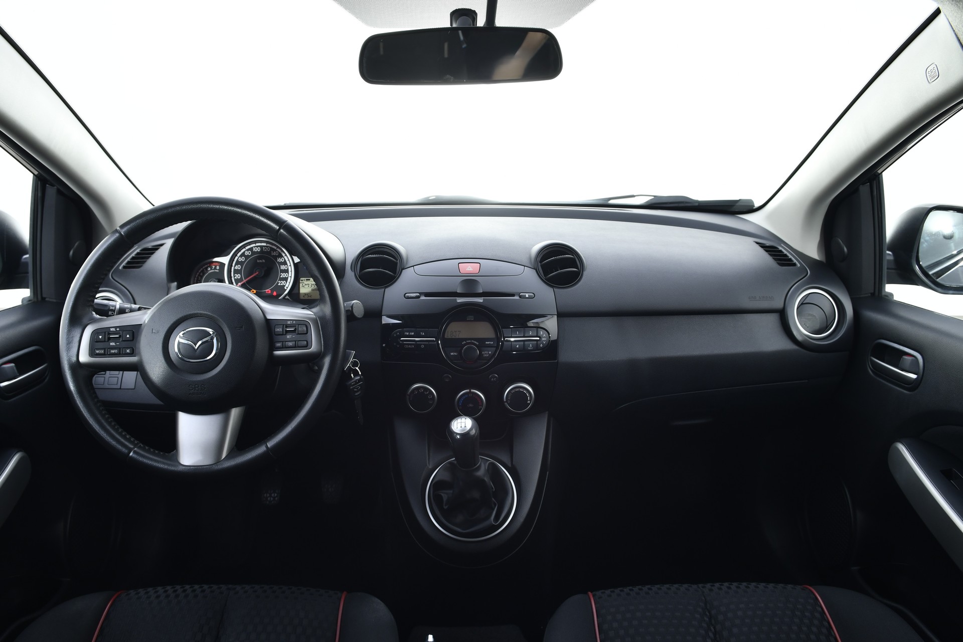 MAZDA 2 1.5i 16V Sport-image-12