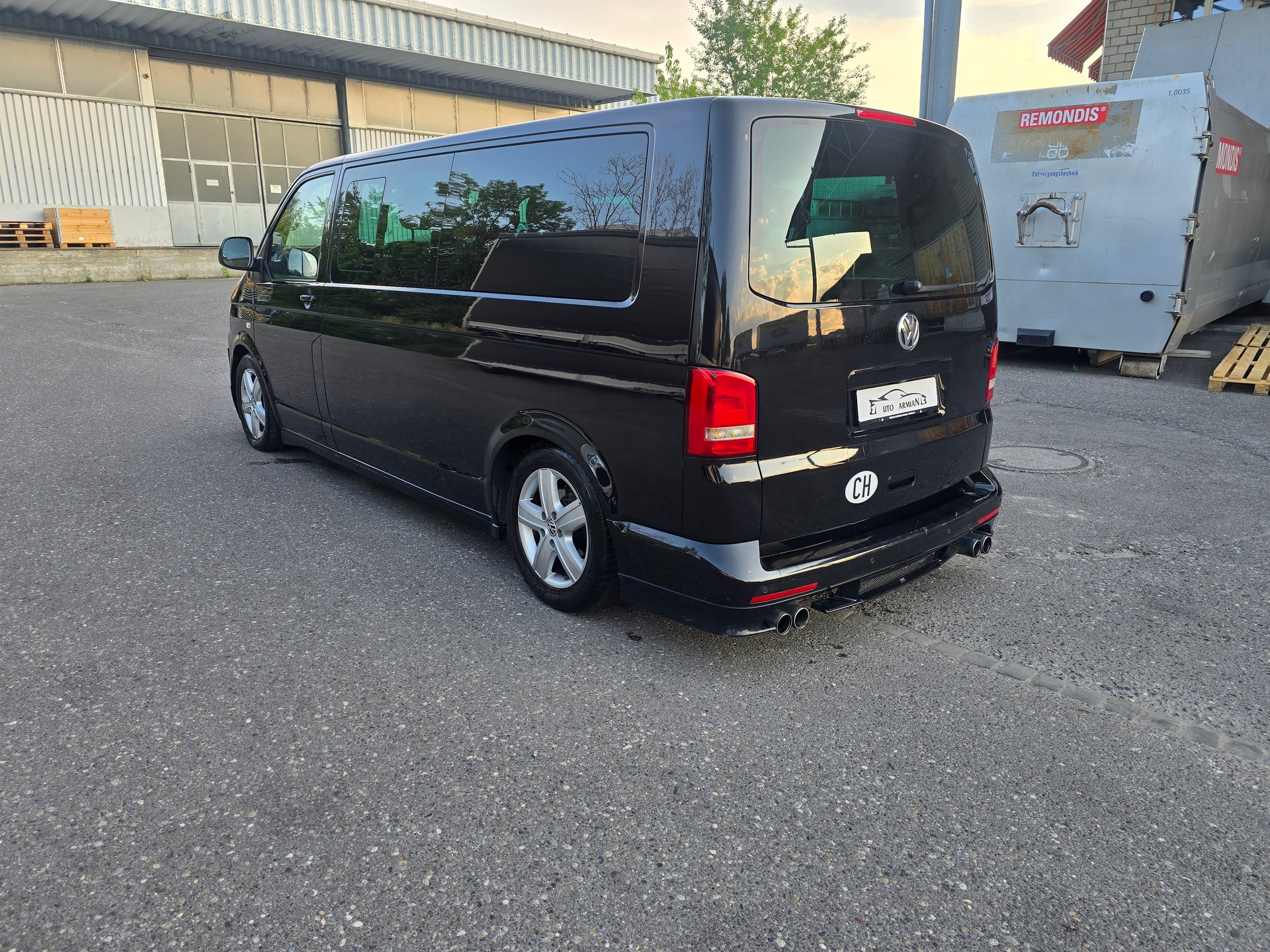 VW T5 Caravelle Trendline 2.0 TDI CR DSG-image-4