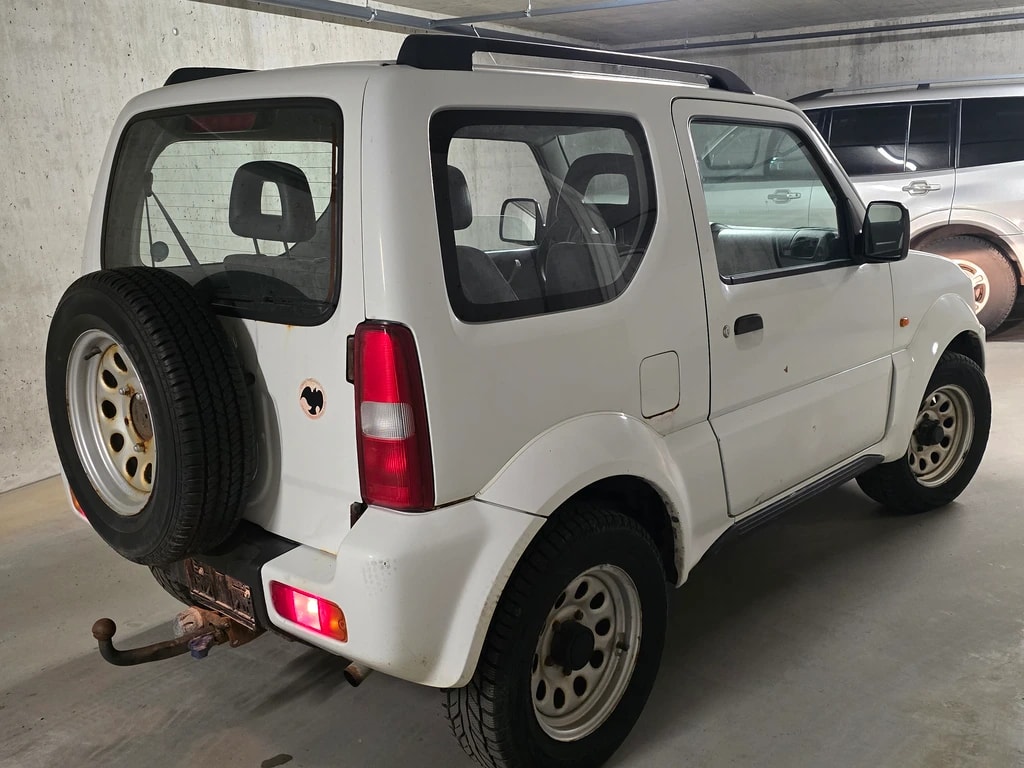 SUZUKI Jimny 1.3 16V JLX Top-image-6