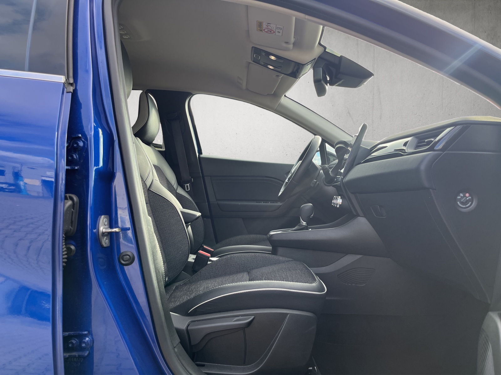 MITSUBISHI ASX 1.6 PHEV Intense-image-12
