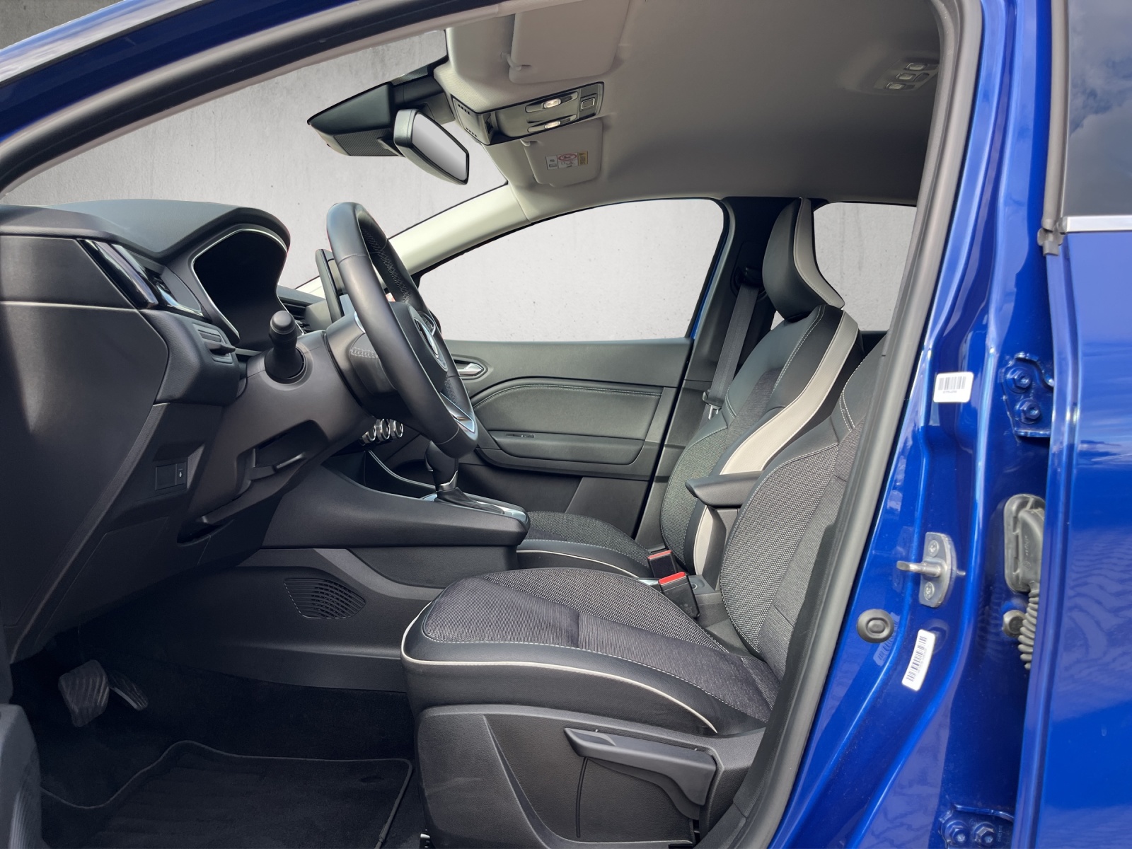 MITSUBISHI ASX 1.6 PHEV Intense-image-8