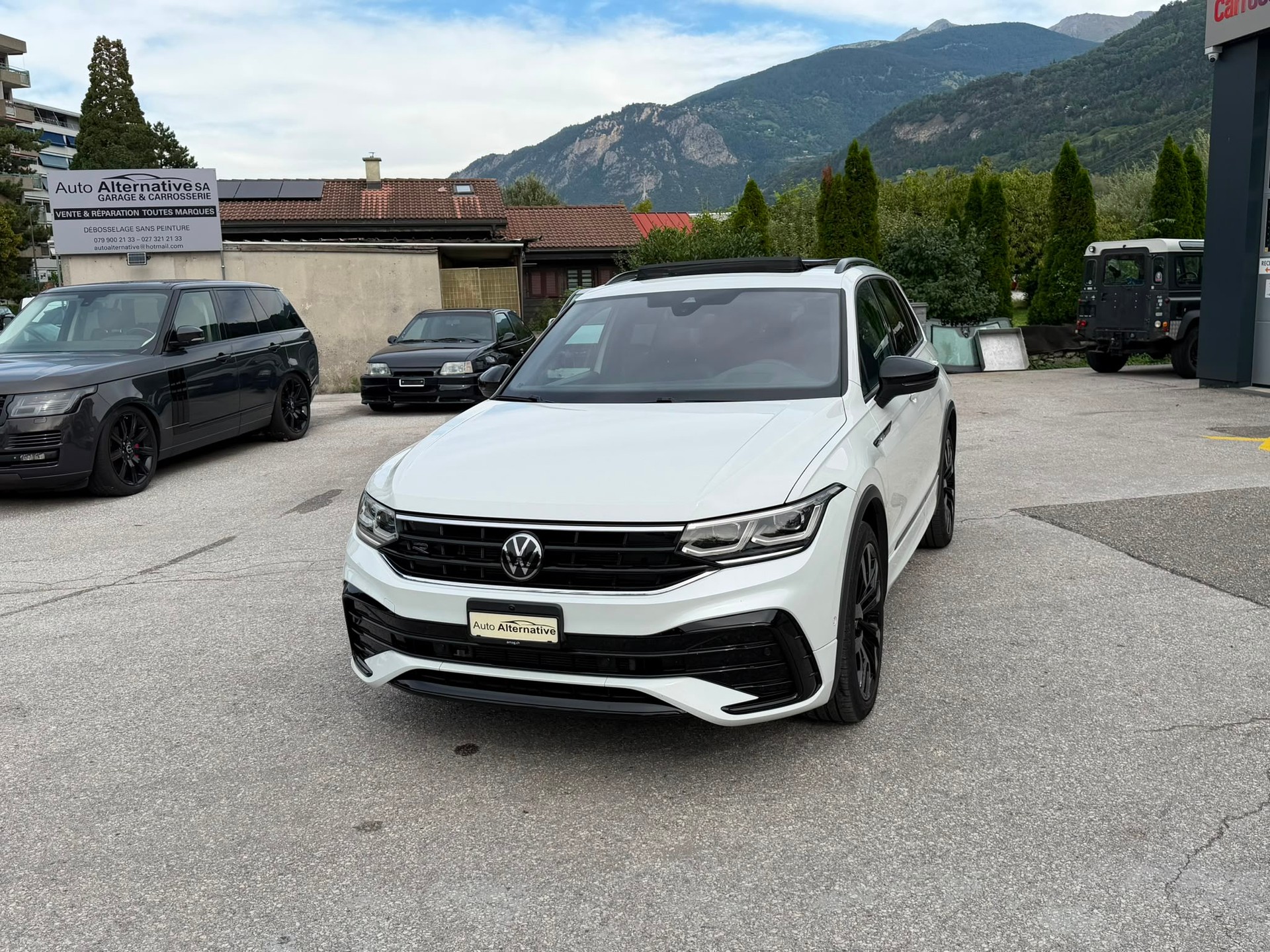 VW Tiguan 2.0 TDI SCR R-Line 4Motion DSG-image-9