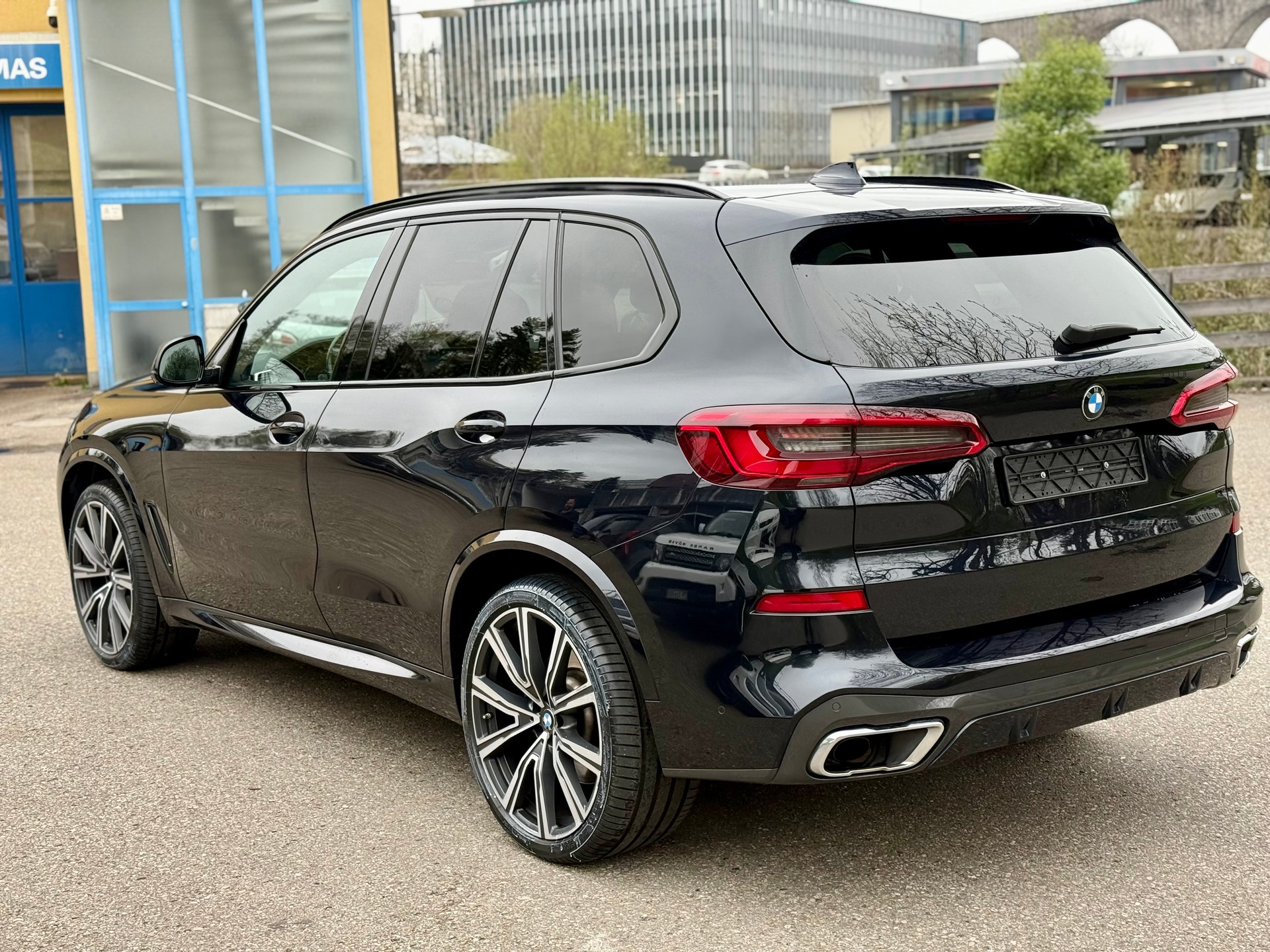 BMW X5 xDrive 40i Steptronic-image-2