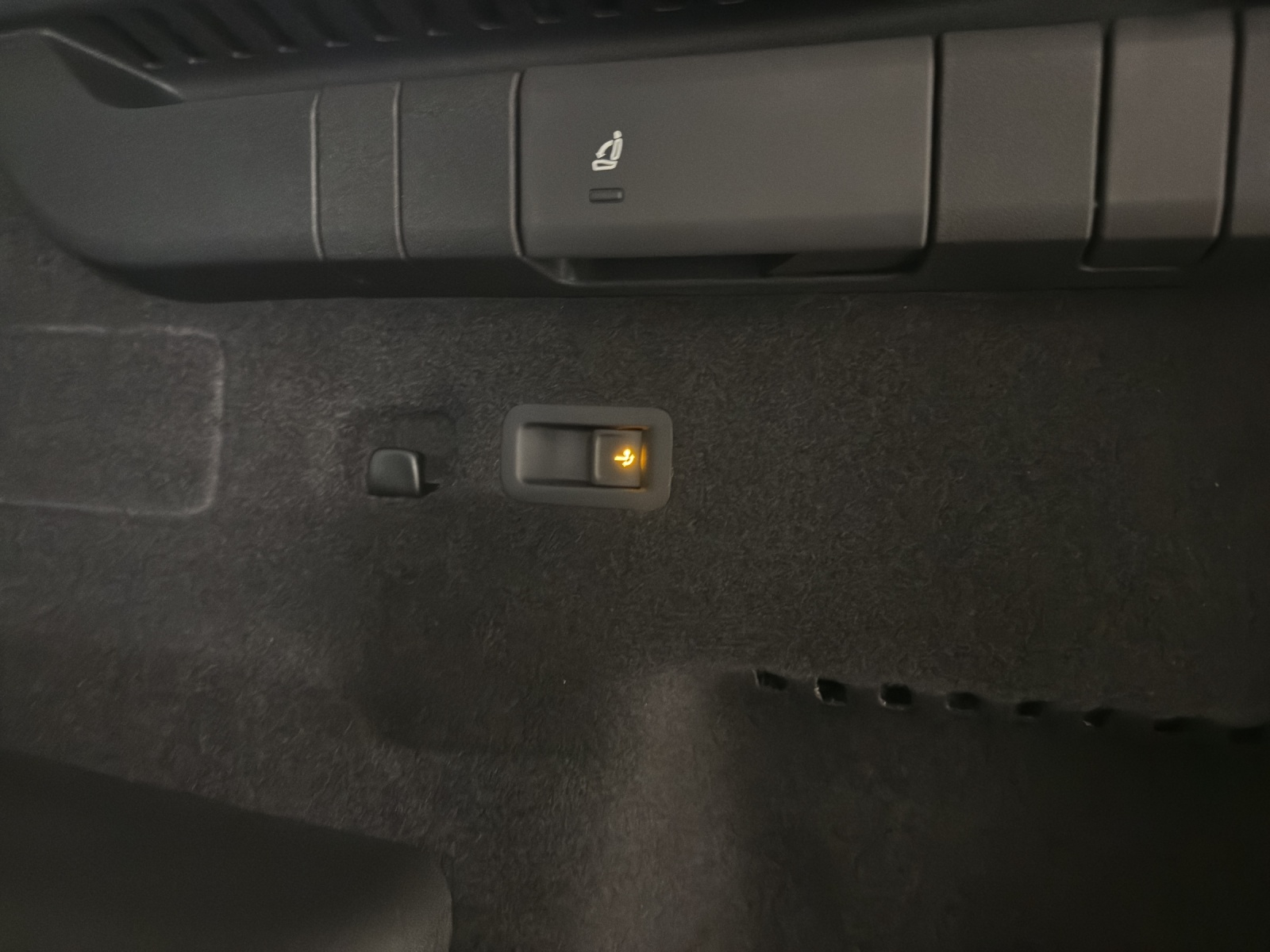 SKODA Kodiaq 1.5 TSI mHEV Selection-image-13