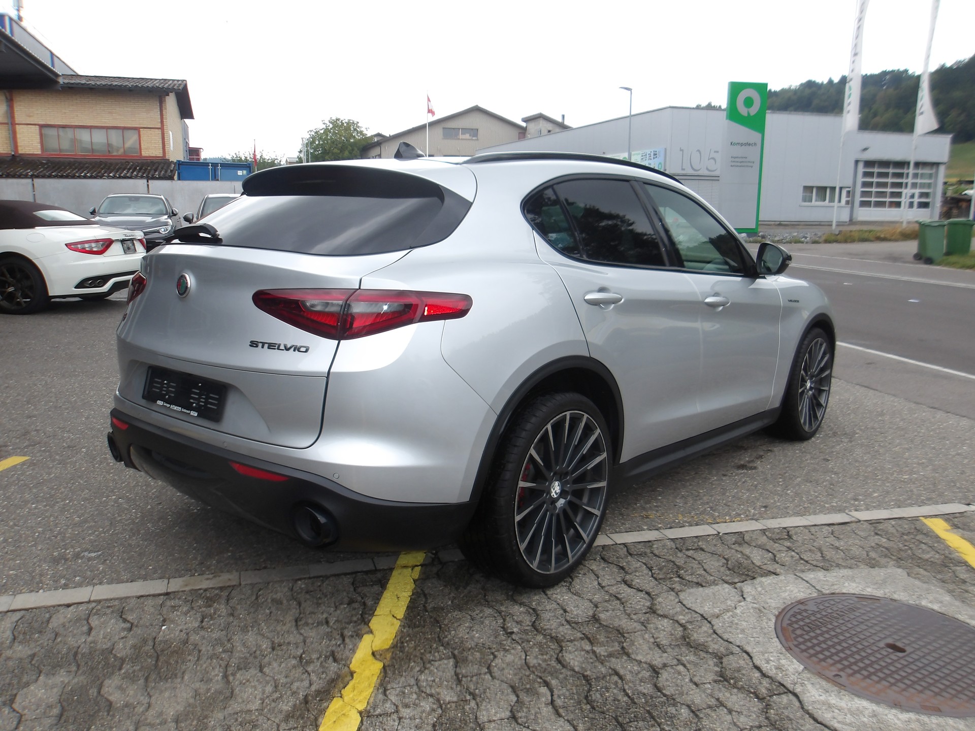 ALFA ROMEO Stelvio 2.0 Sport Q4 Automatic-image-4