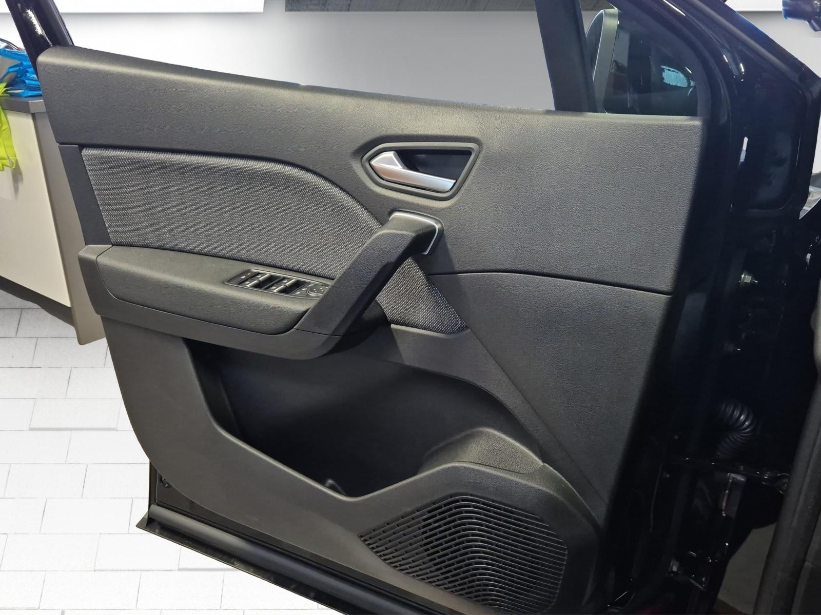 MITSUBISHI Grandis 1.8 HEV Intense-image-8
