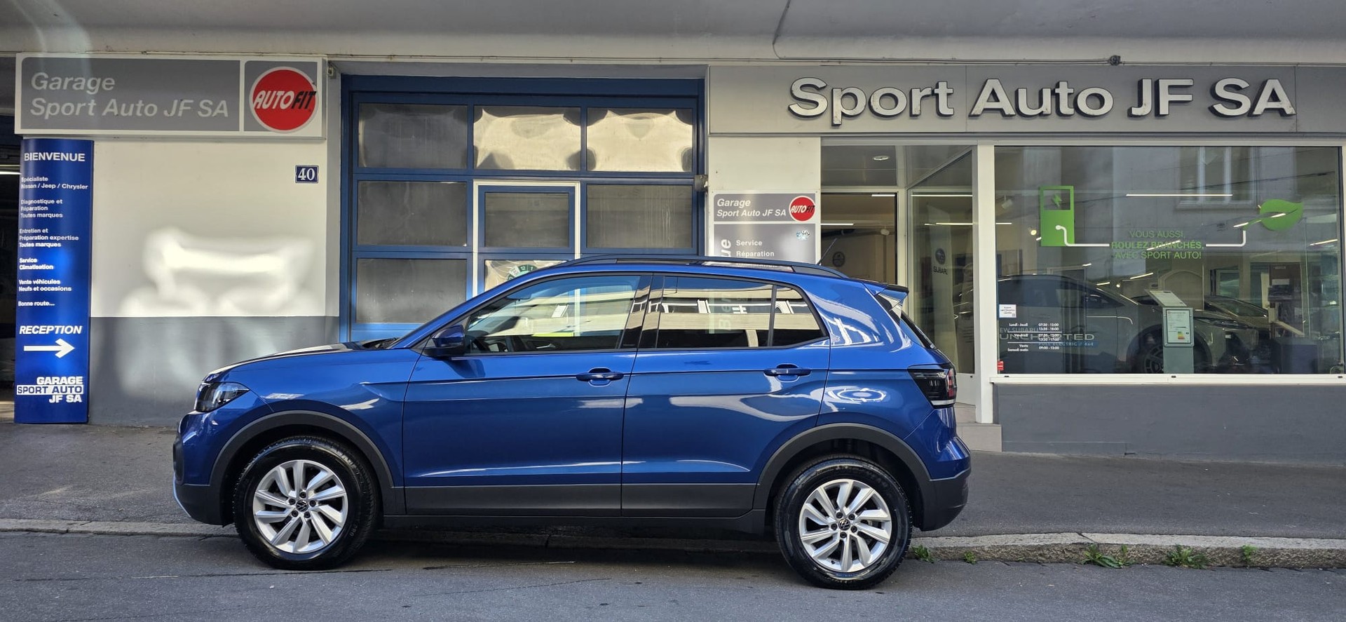 VW T-Cross 1.0 TSI Life DSG-image-4