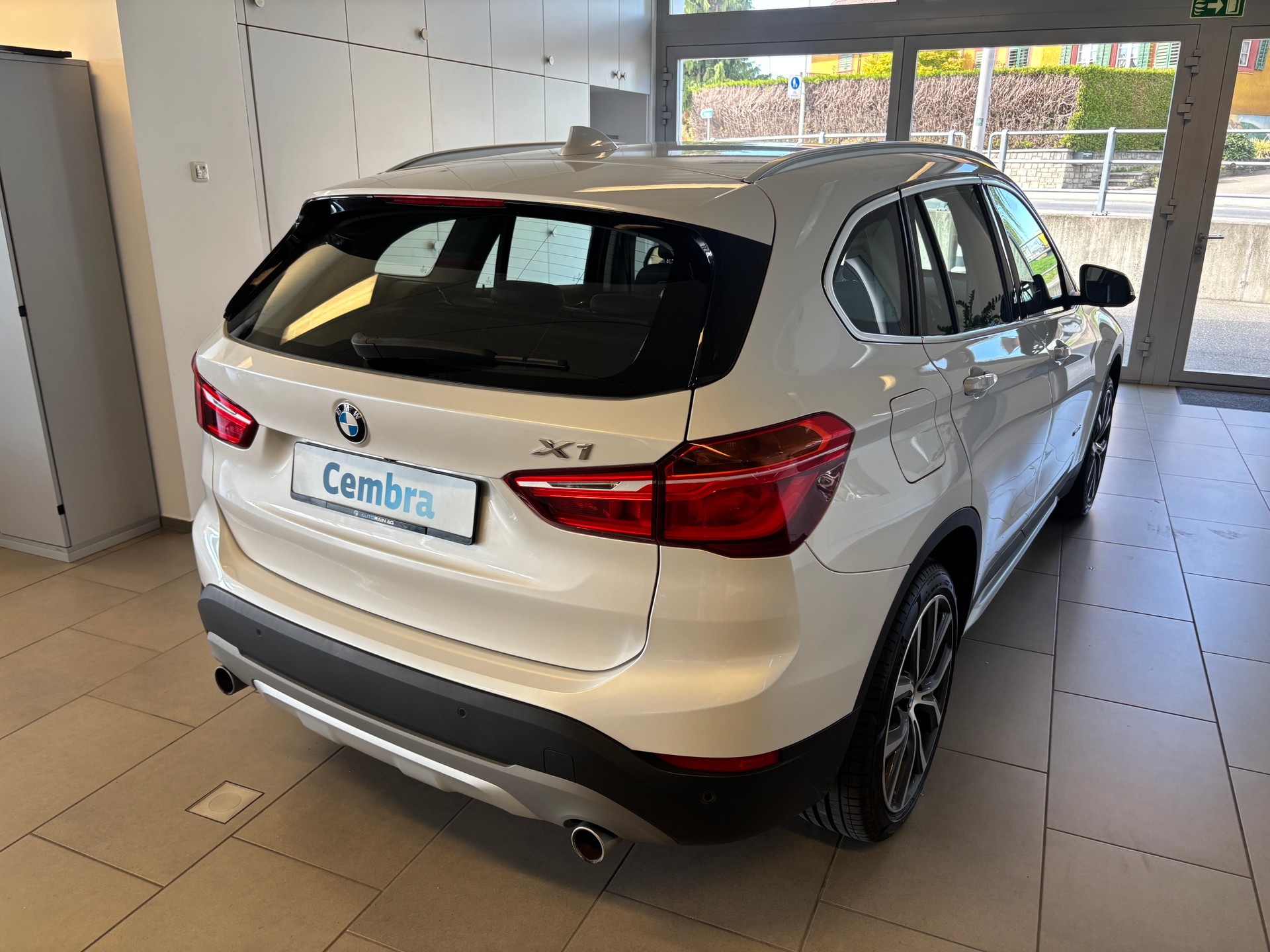 BMW X1 xDrive 20d xLine Steptronic-image-2