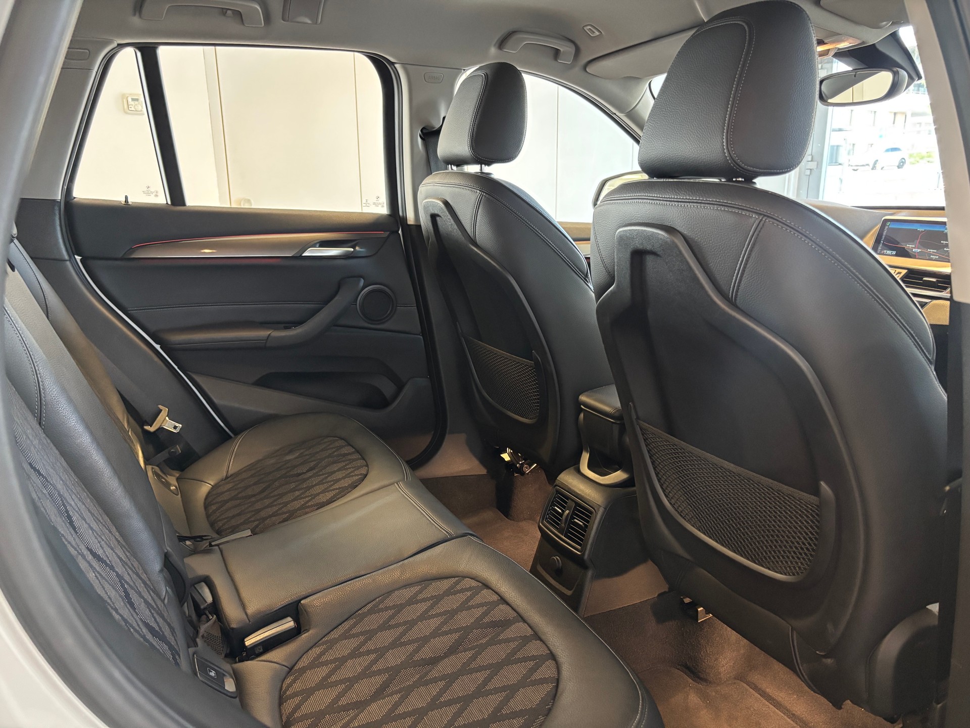 BMW X1 xDrive 20d xLine Steptronic-image-13