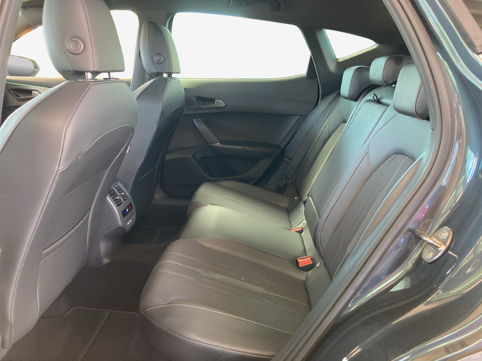 CUPRA Formentor 1.5 TSI Inicio DSG-image-11