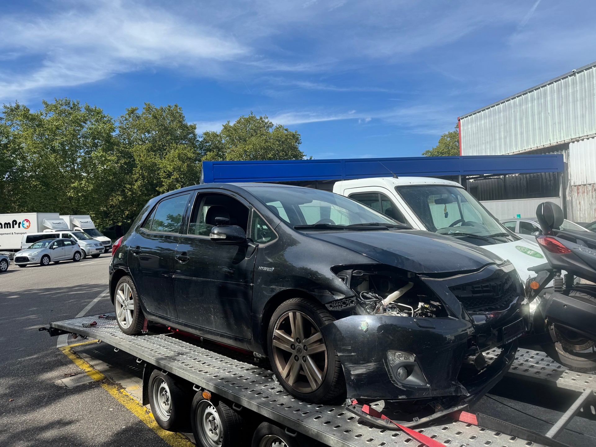 TOYOTA Auris 1.8 16V HSD Linea Sol Premium-image-4