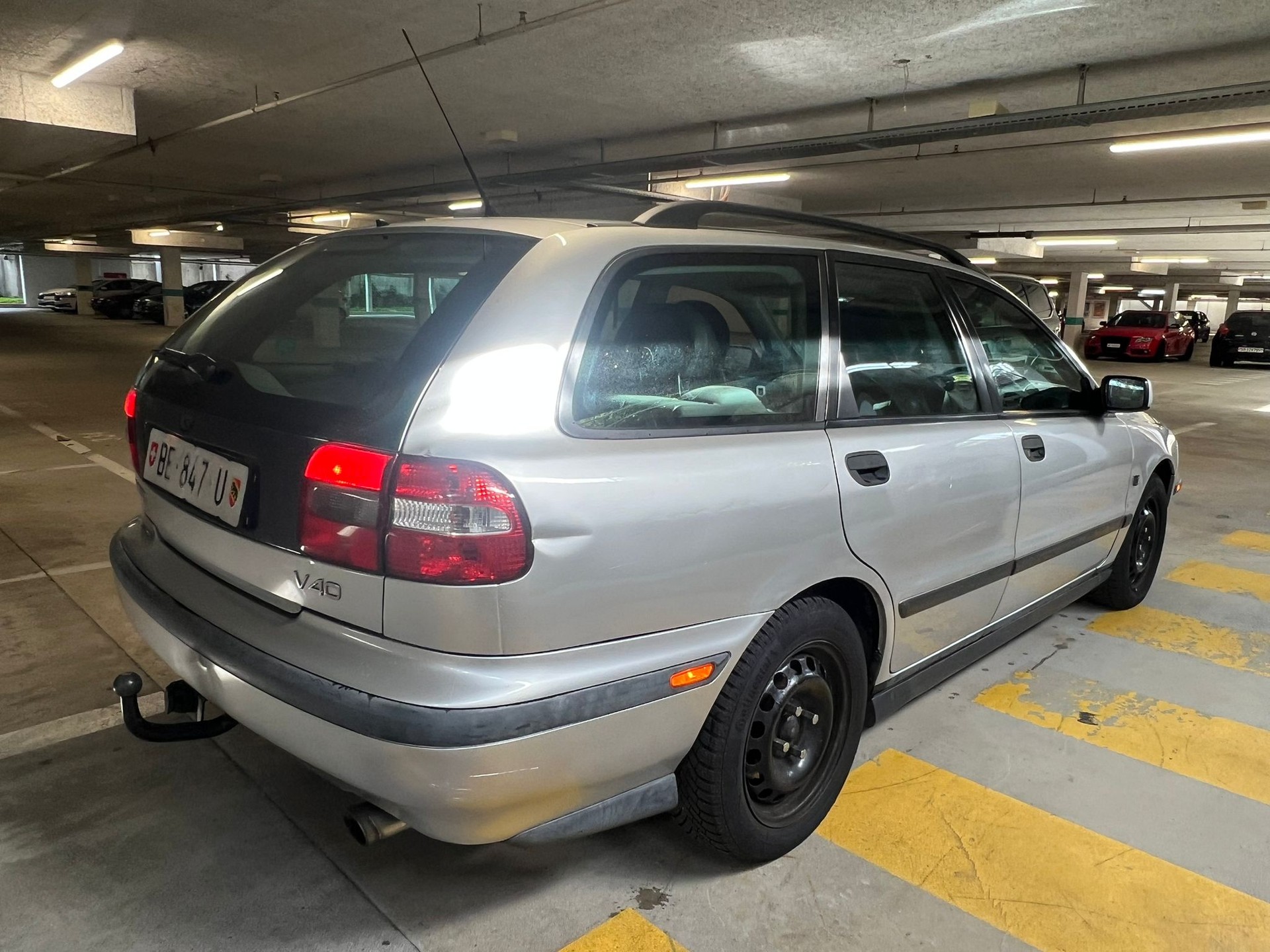 VOLVO V40 2.0 // MFK NEU, Automatik-image-5