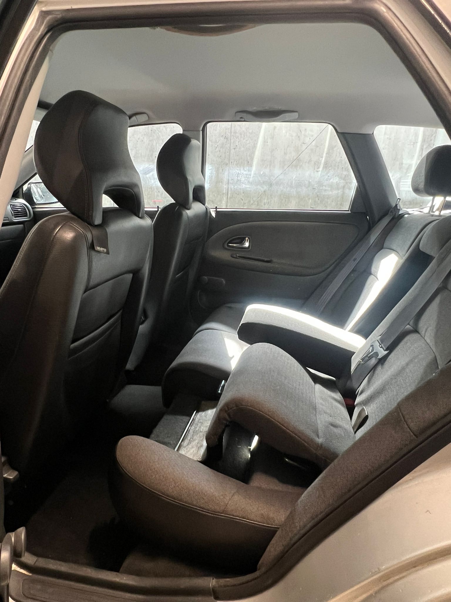 VOLVO V40 2.0 // MFK NEU, Automatik-image-10