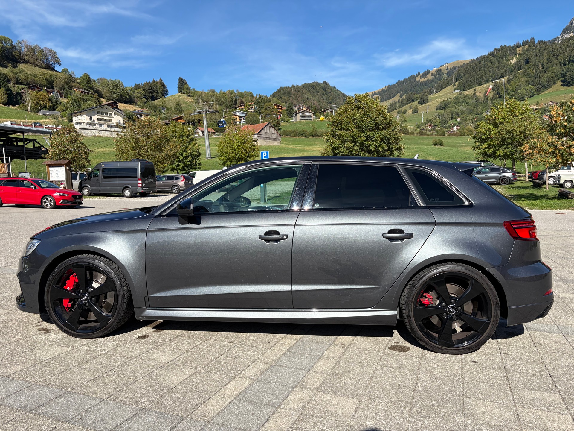 AUDI 2.5 T FSI quattro S-Tronic-image-7